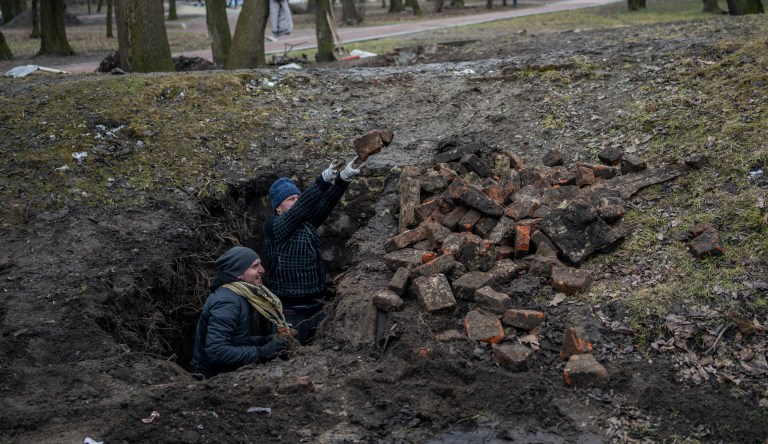 Jehovah’s Witnesses flee Russia for worship without fear