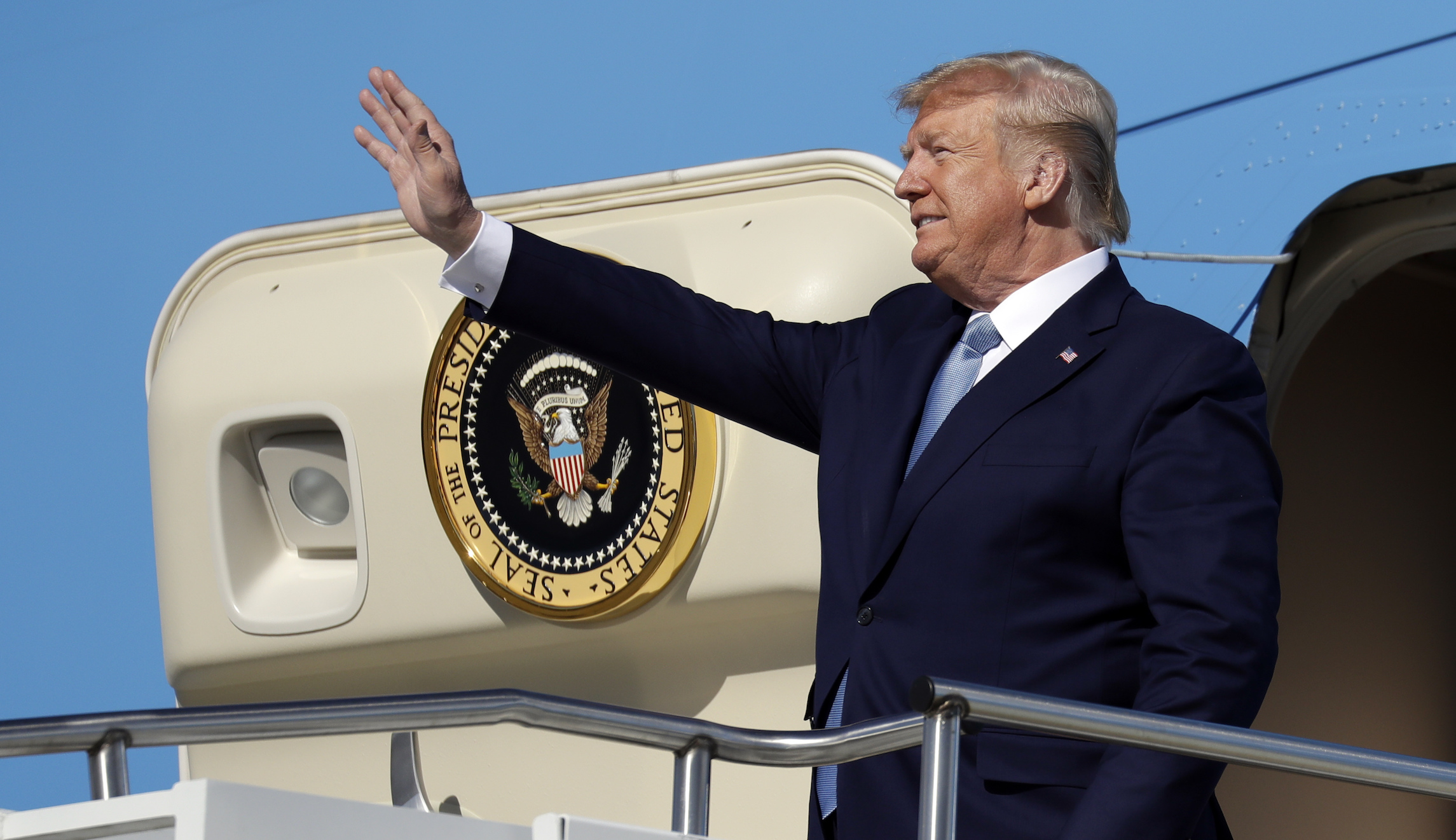 Trump administration to tell federal agencies to end Washington Post and New York Times subscriptions