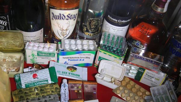 More than half of opioid abusers are also binge drinkers, government data shows