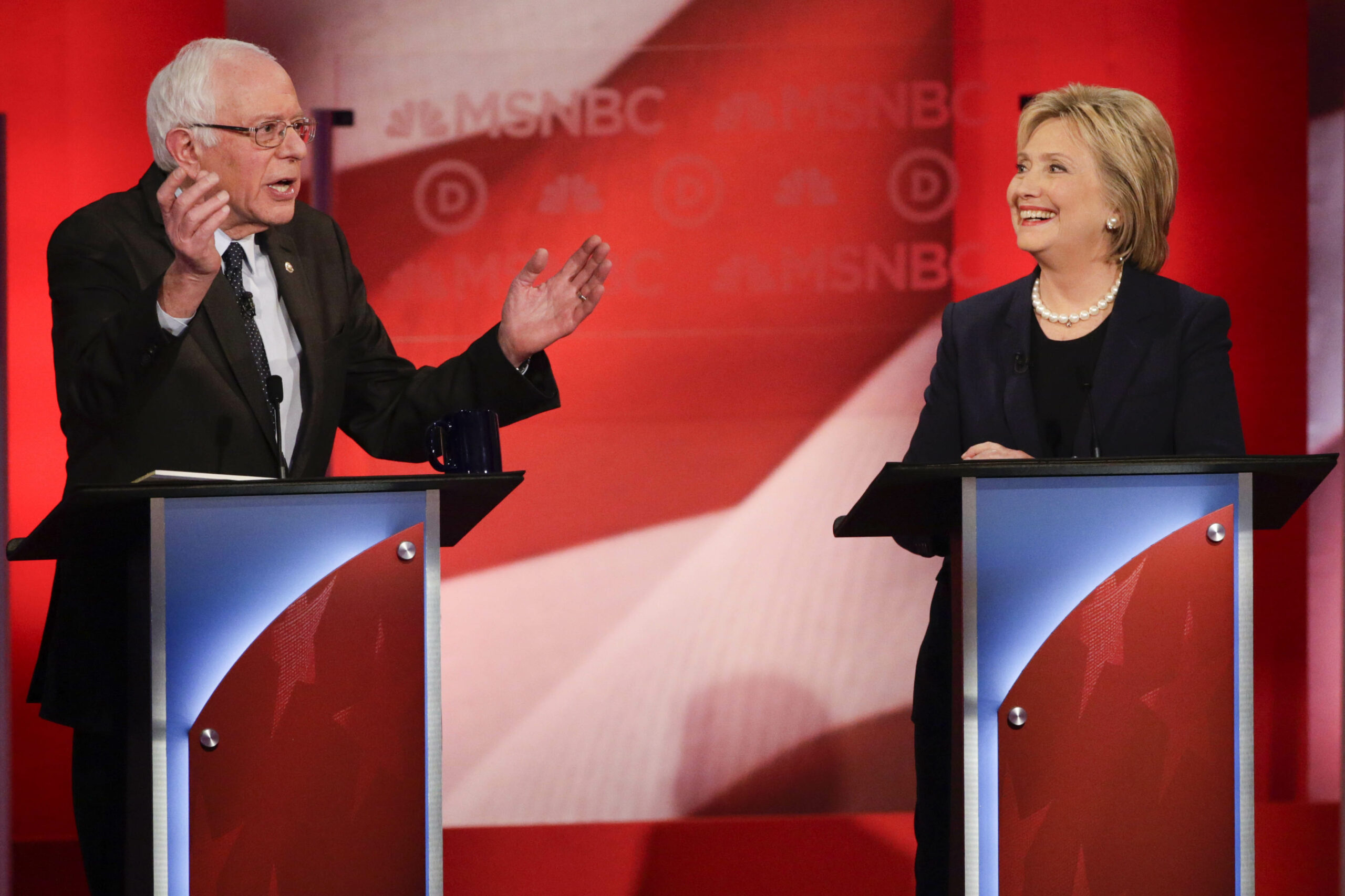 Clinton leads Sanders in Massachusetts