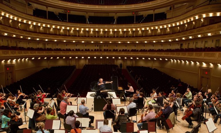Metropolitan Opera Music Director James Levine conducts the MET Orchestra.
