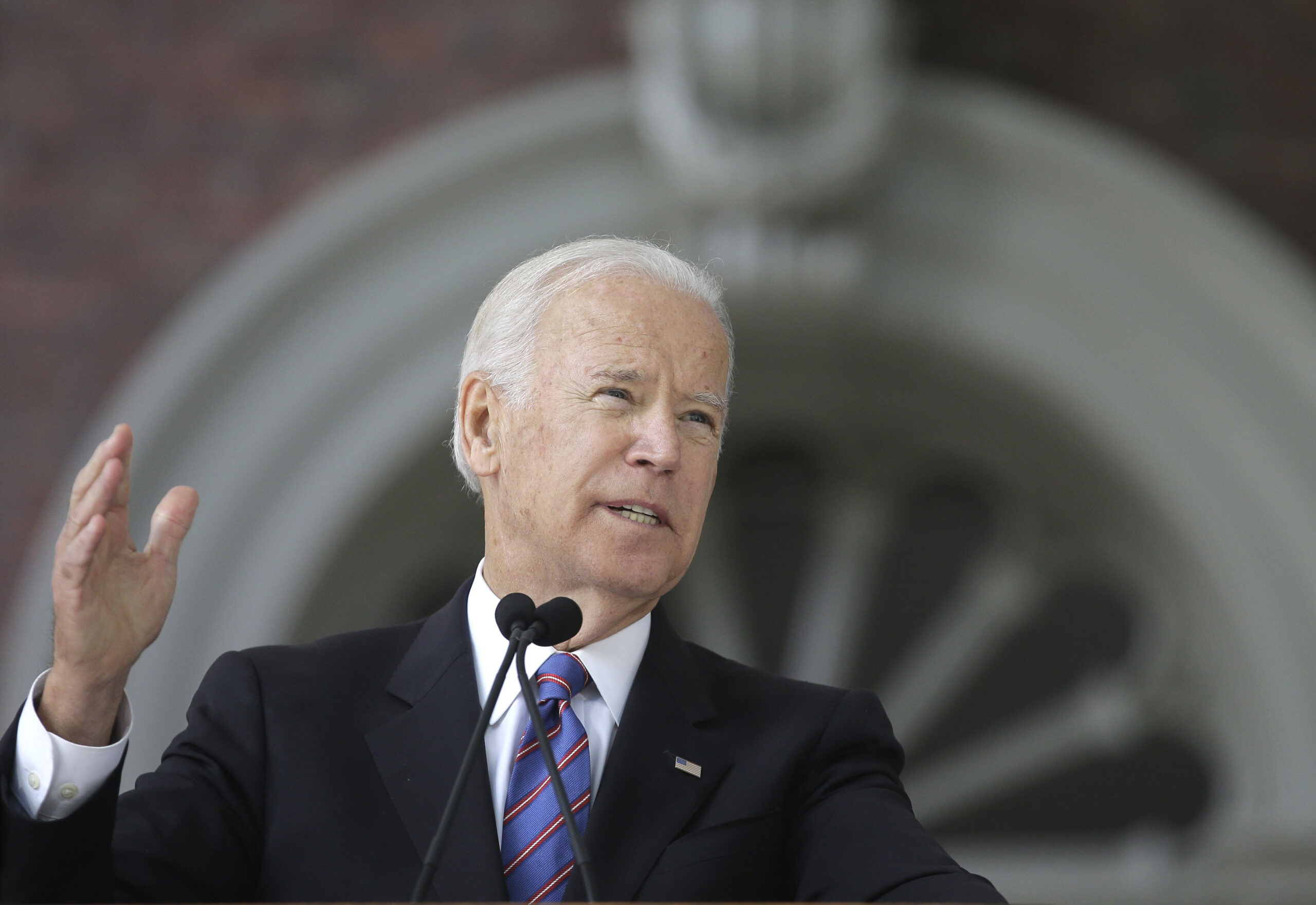 Biden to appear with Mitt Romney at forum Thursday