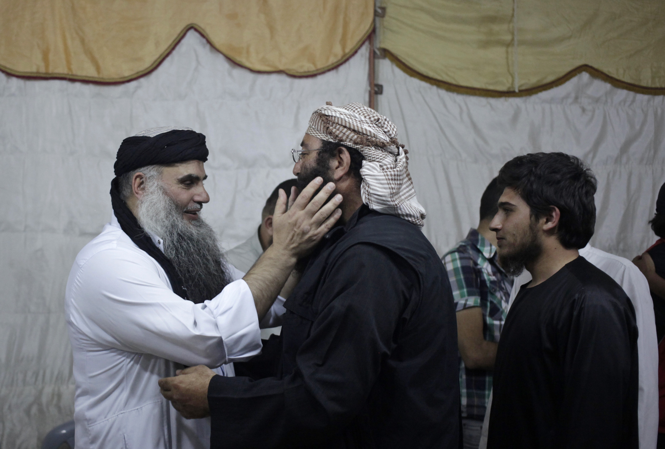 Battle against Islamic State creates new alliances