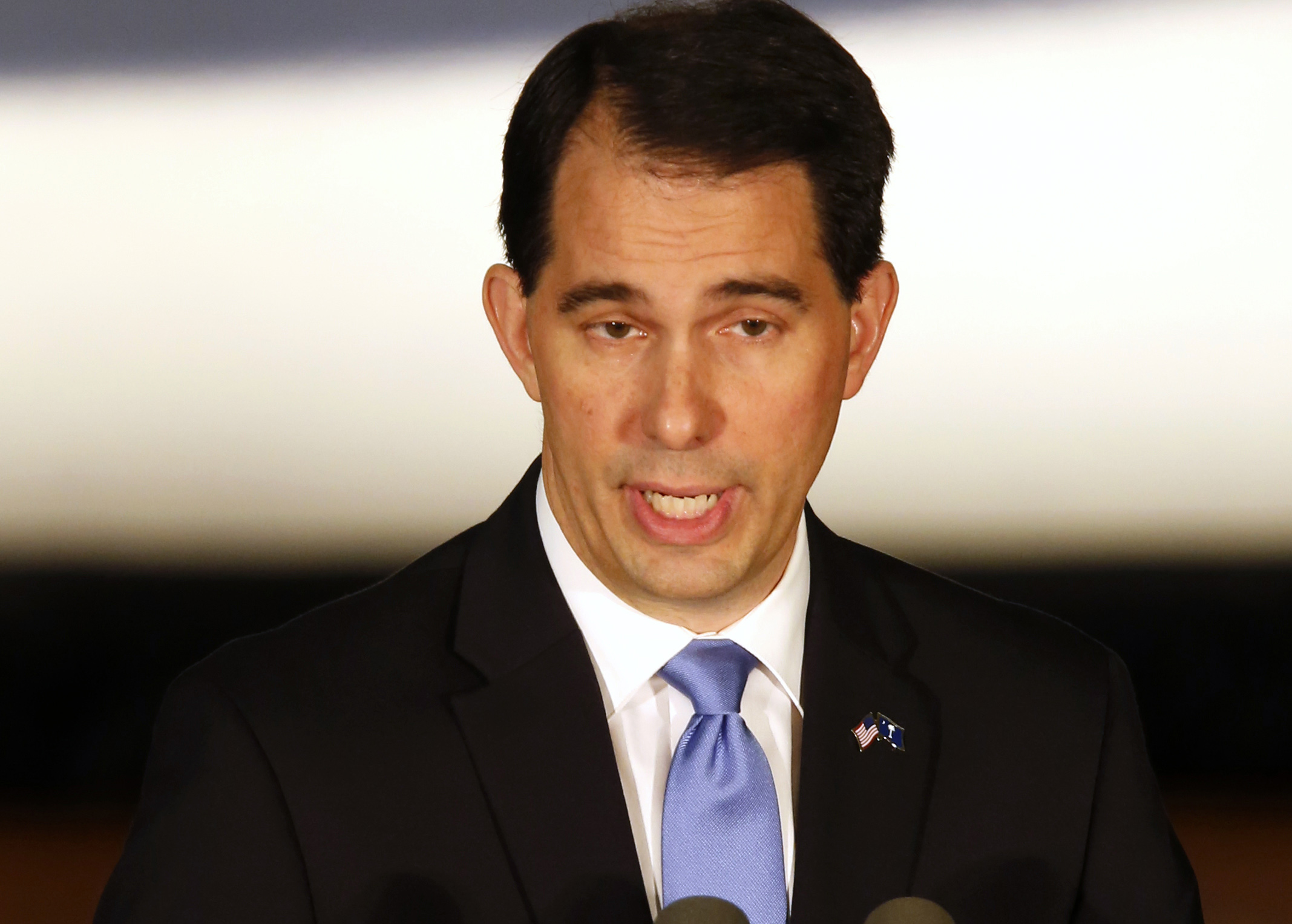 Walker: Politicians ‘trying to distract’ with birthright citizenship debate