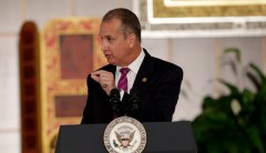First member of Congress to test positive for coronavirus recovers and volunteers to donate plasma