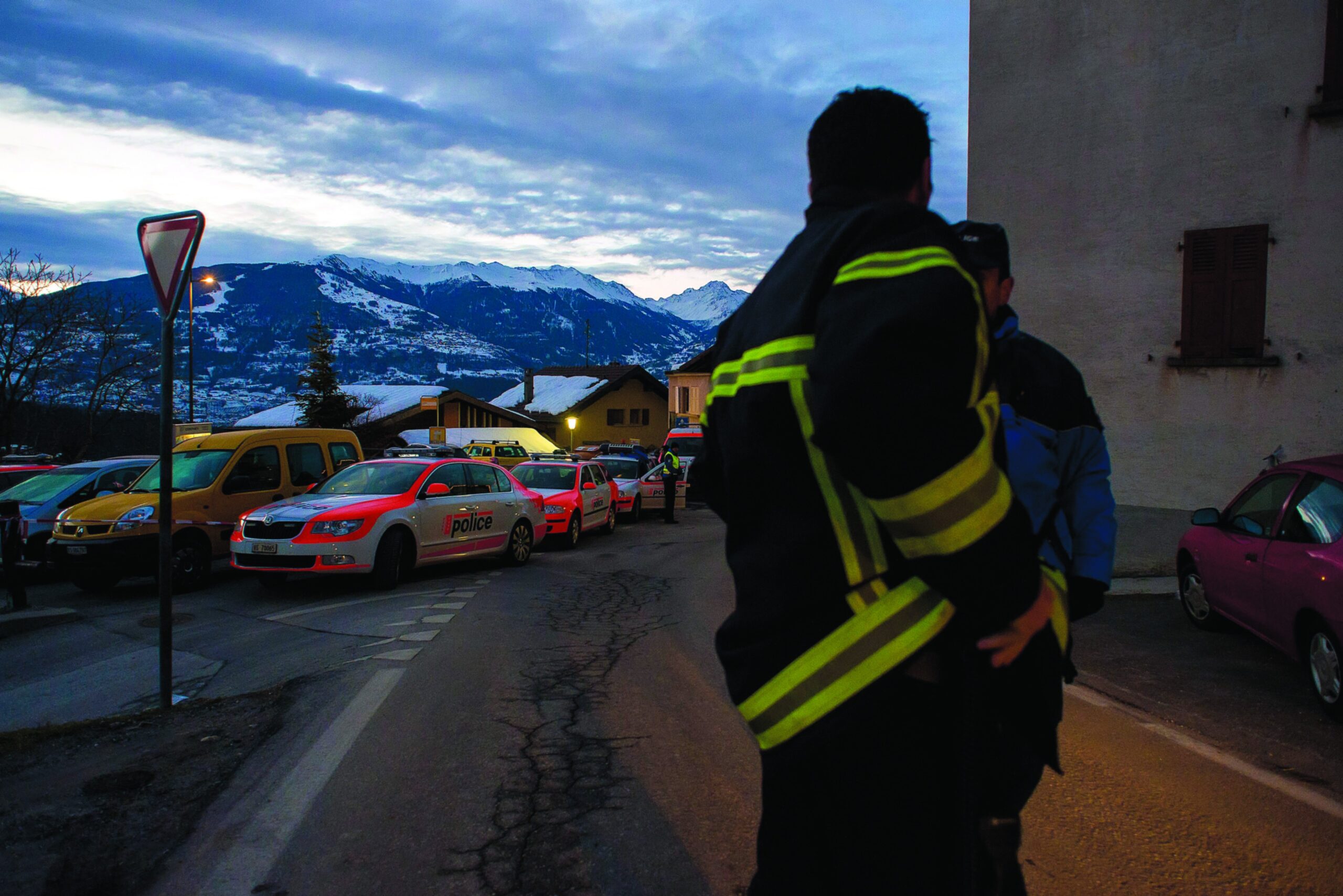 Swiss gunman kills 3 people, had troubled history