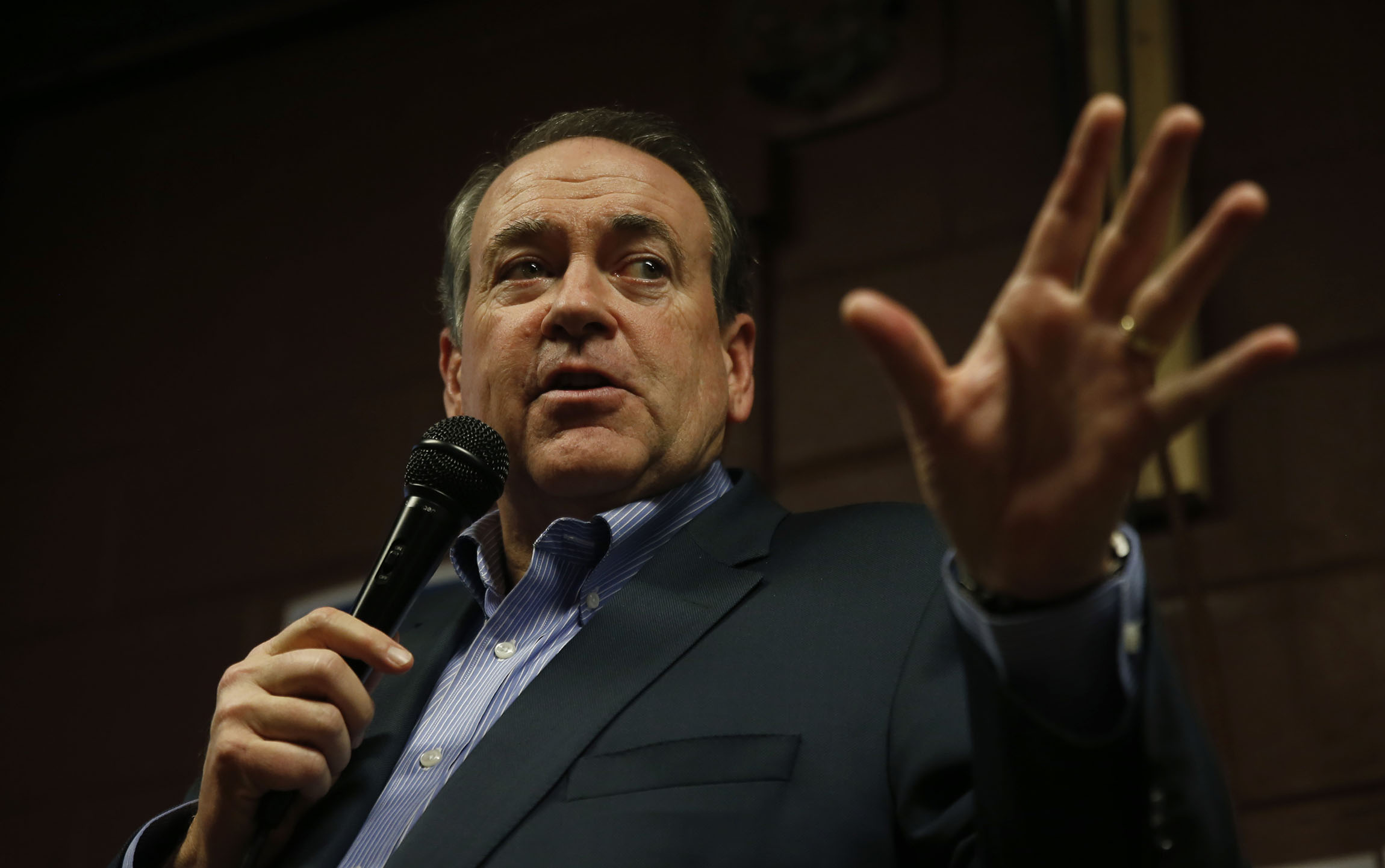 Huckabee denies reports that he is in talks for Israeli ambassadorship
