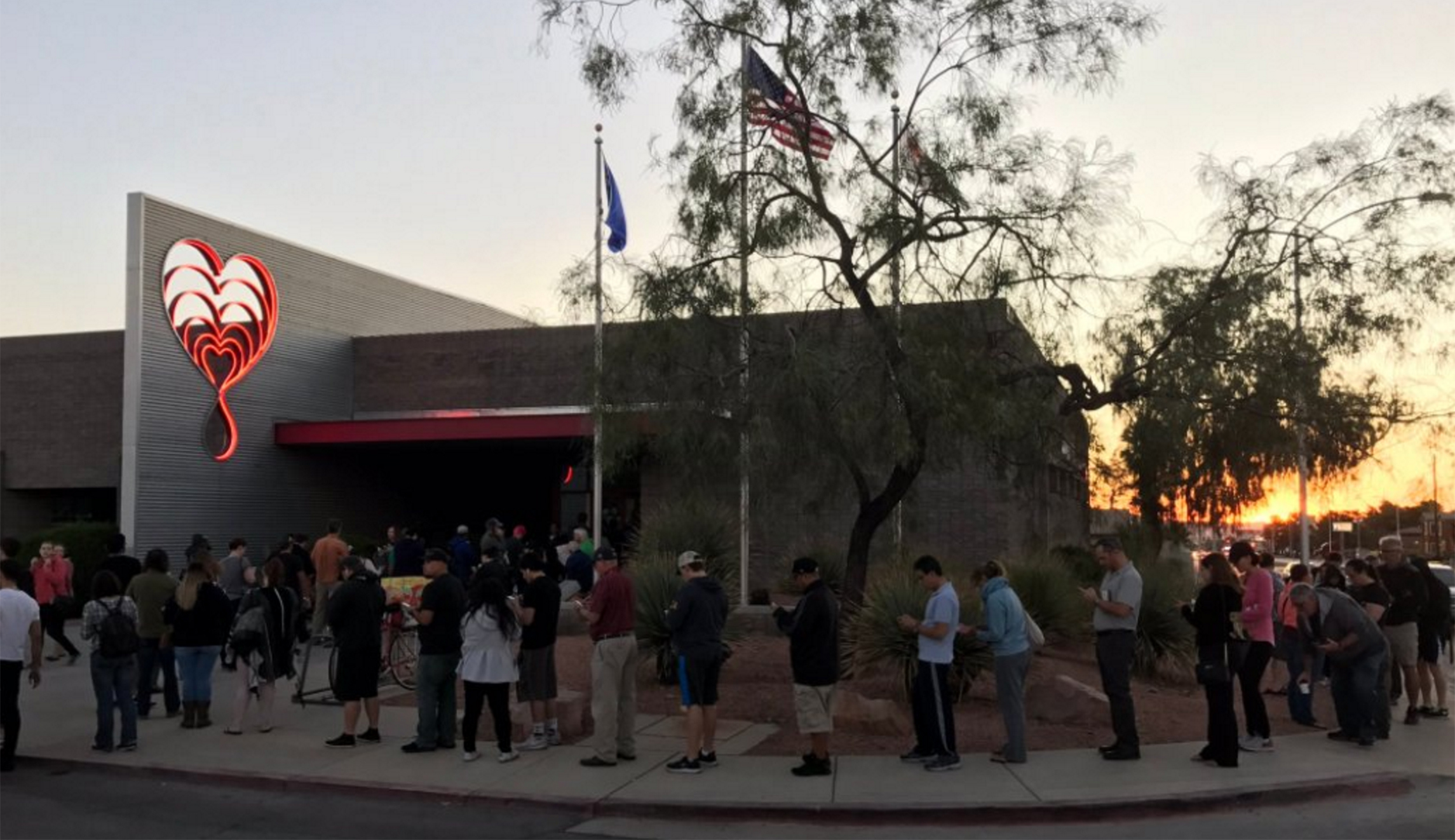 Las Vegas officials are ‘overwhelmed’ by turnout at blood donation centers