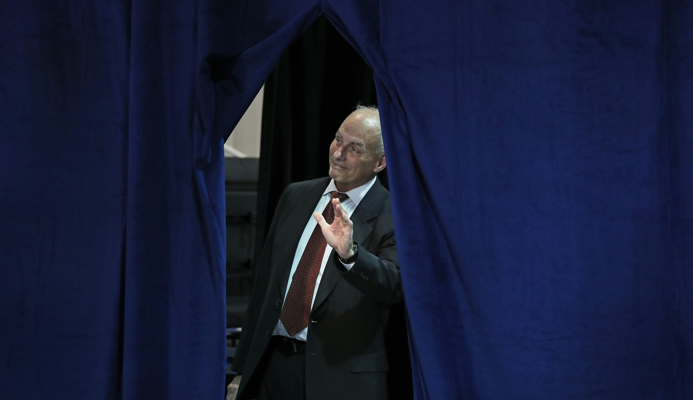 John Kelly hypes up the crowd for Trump in Alabama