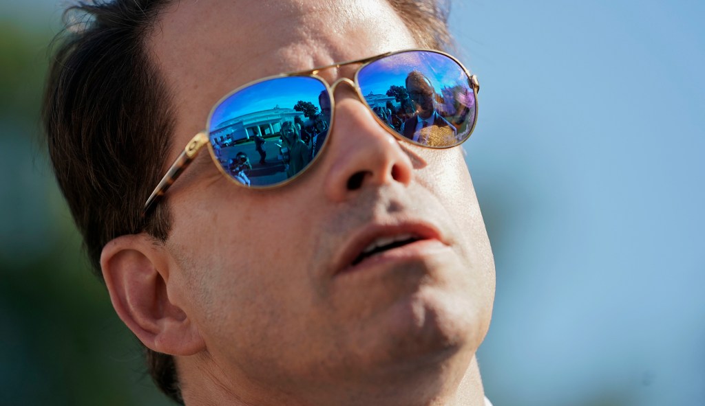Anthony Scaramucci touches on his sunglasses, Stephen Colbert in Internet interview