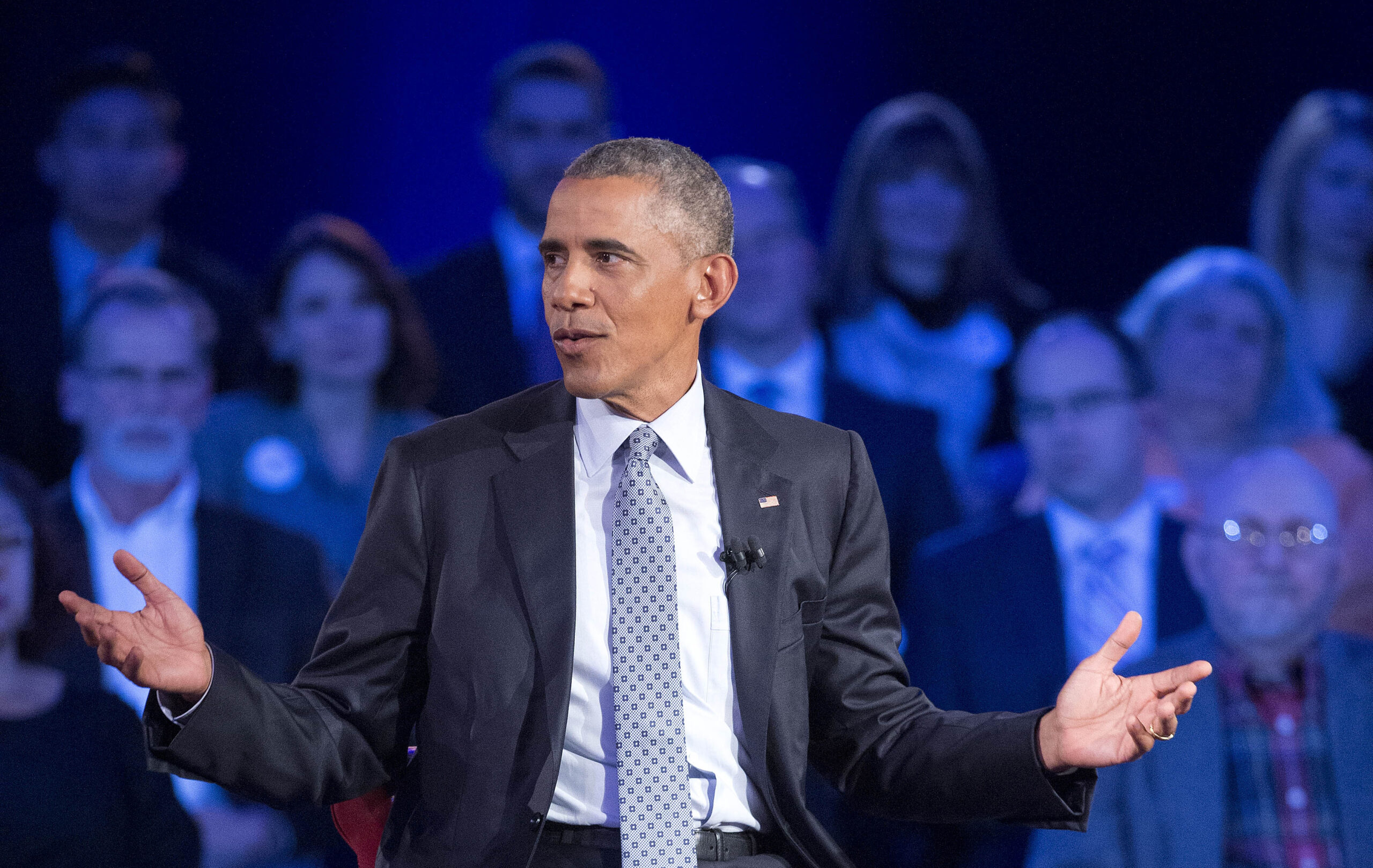Obama gets pushback on new gun regulations at CNN townhall