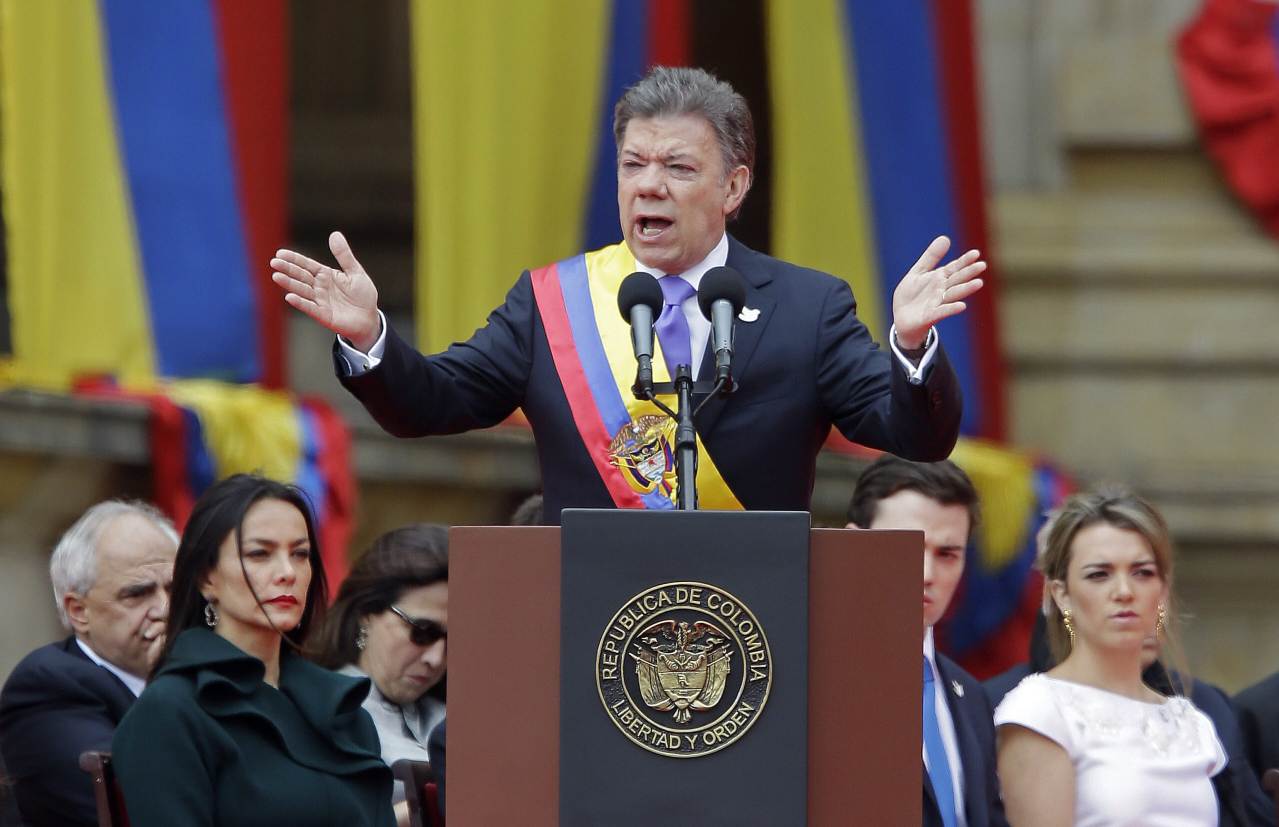 Colombia’s president seeks peace deal in 2nd term