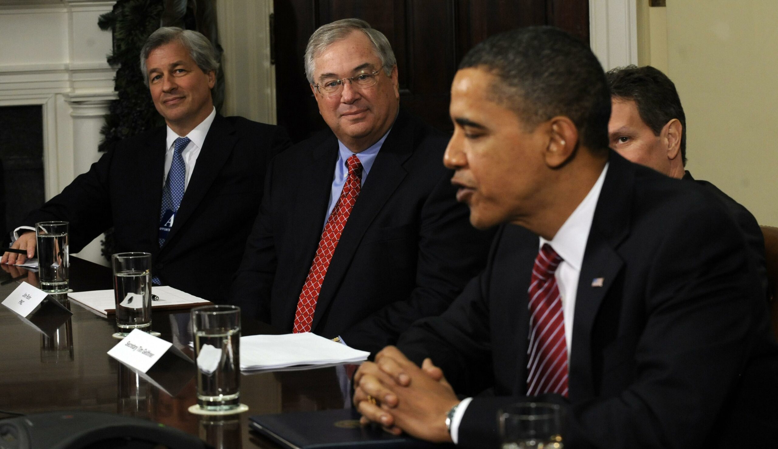 Jamie Dimon switches sides