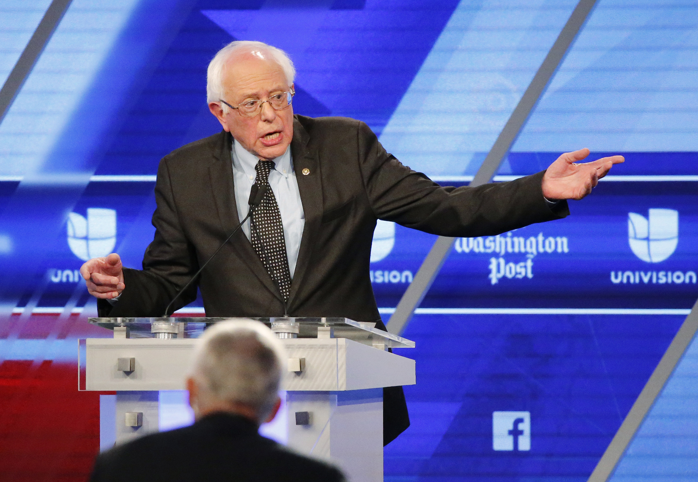 Sanders mocks Clinton over Wall St. contributions