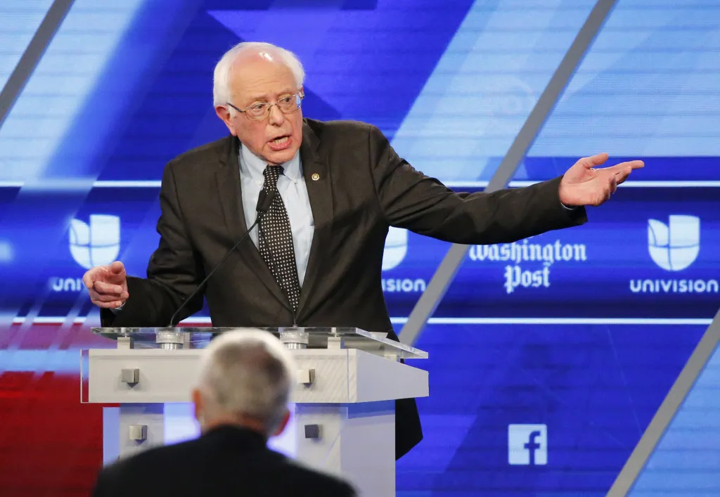 Sanders mocks Clinton over Wall St. contributions