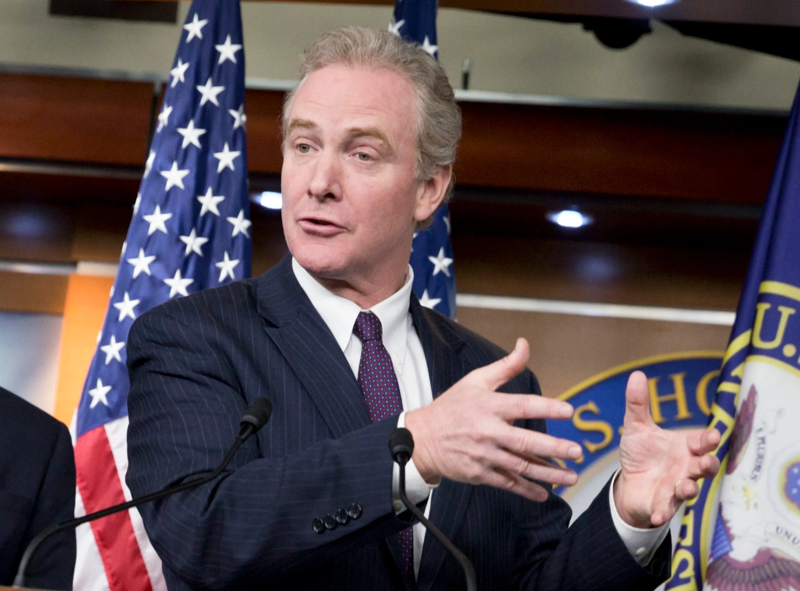 Chris Van Hollen’s unsolvable dark money disclosure dilemma