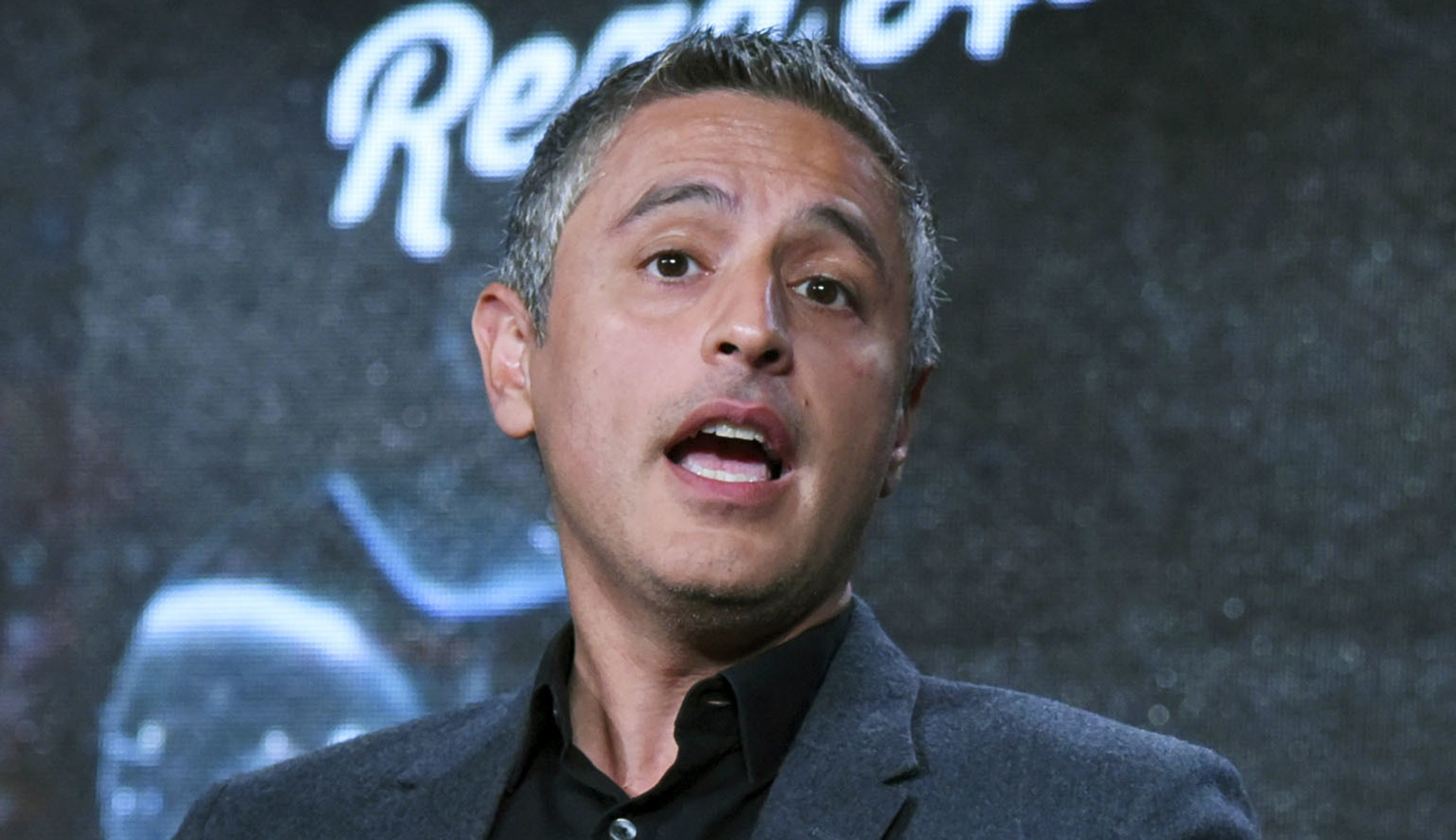 CNN drops Reza Aslan documentary after profanity-laced anti-Trump tweets