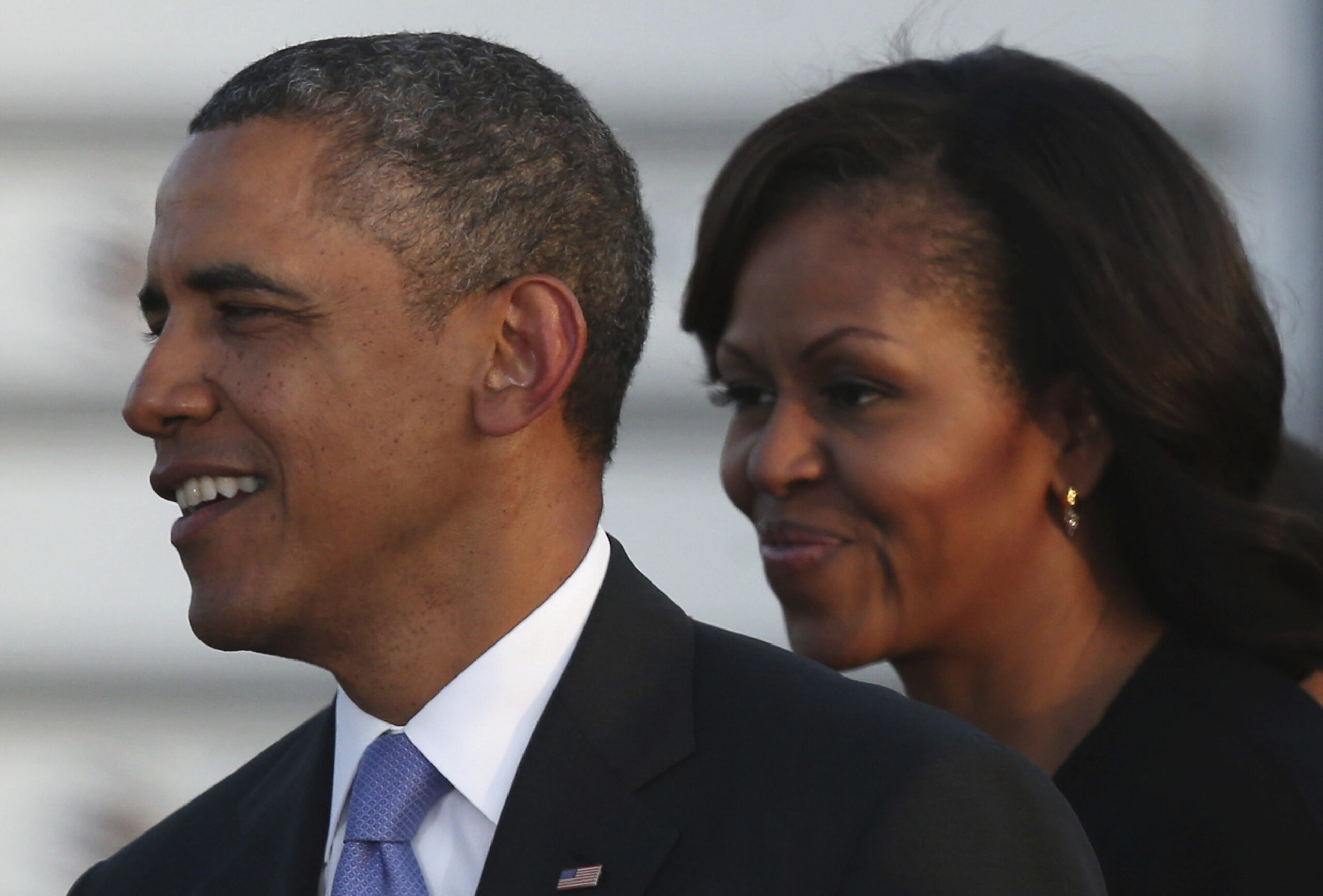 Obamas staying in for 21st wedding anniversary