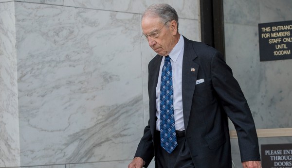 Chuck Grassley demands FBI communications in bias probe of Peter Strzok