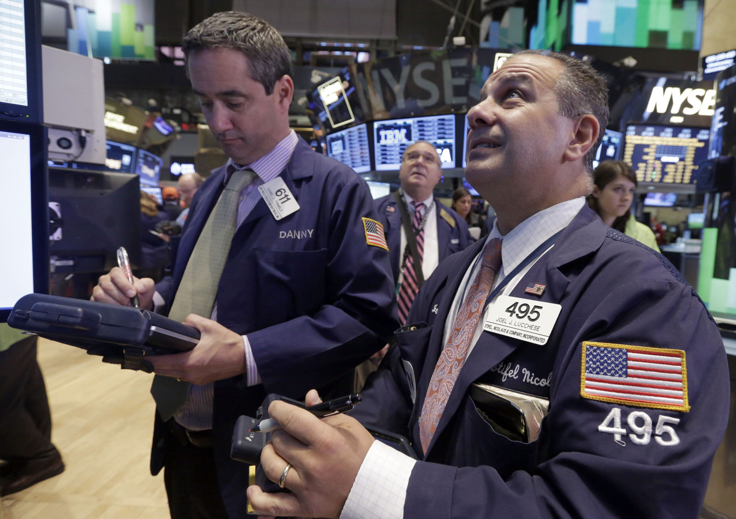 Economic bright spots not a sure boost for Obama