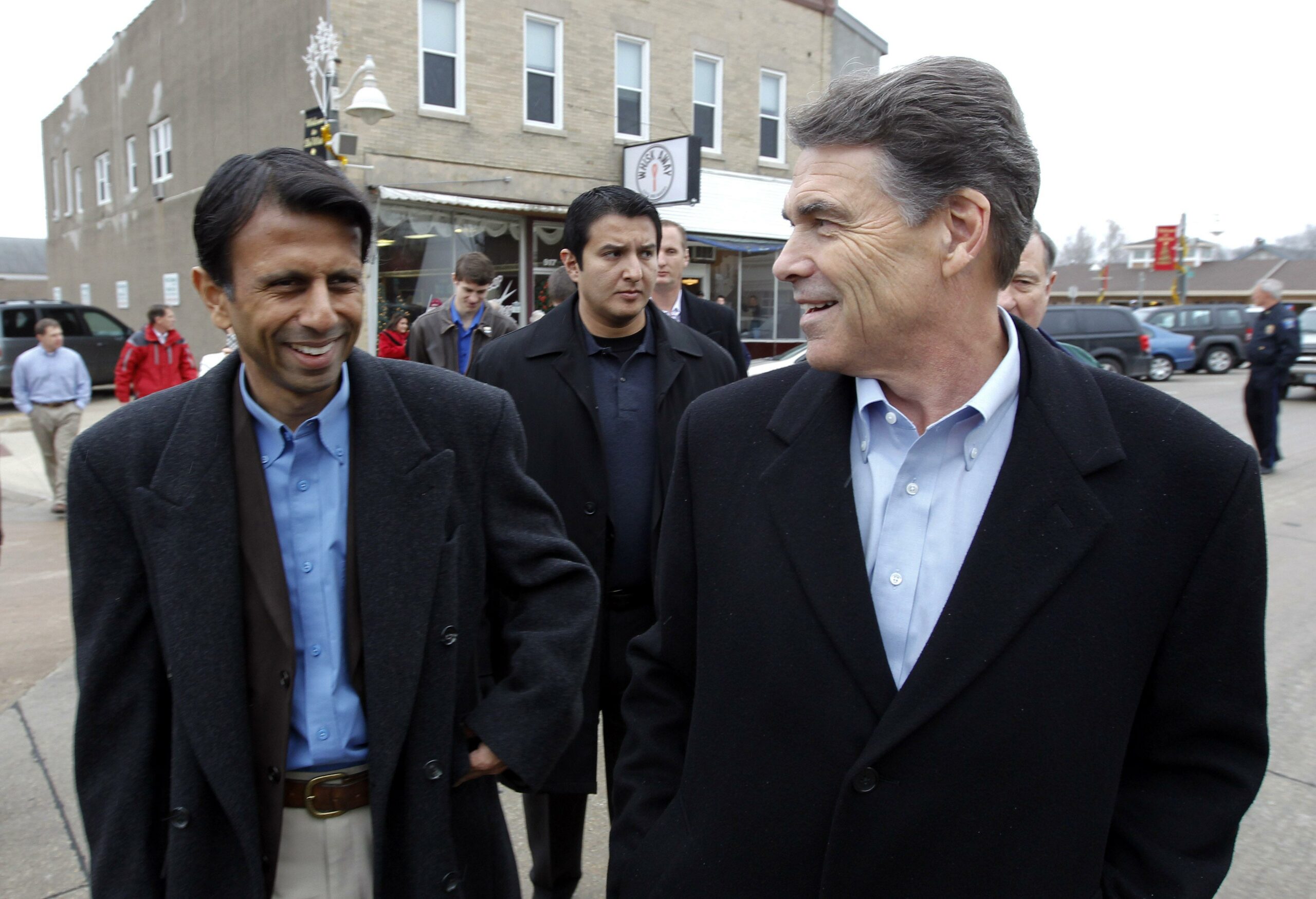 Perry’s double-dipping harms outsider image