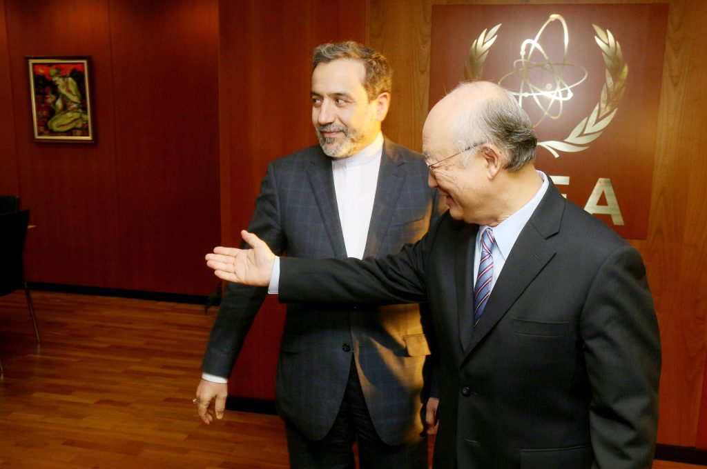 Lawmakers fight to keep Iran sanctions