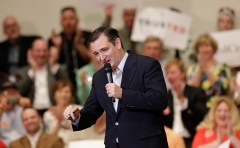 Cruz: ‘Men should not be going to the bathroom with little girls’