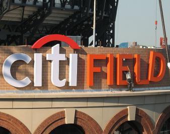 Ex-Citi CEO Calls for Breaking Up the Banks