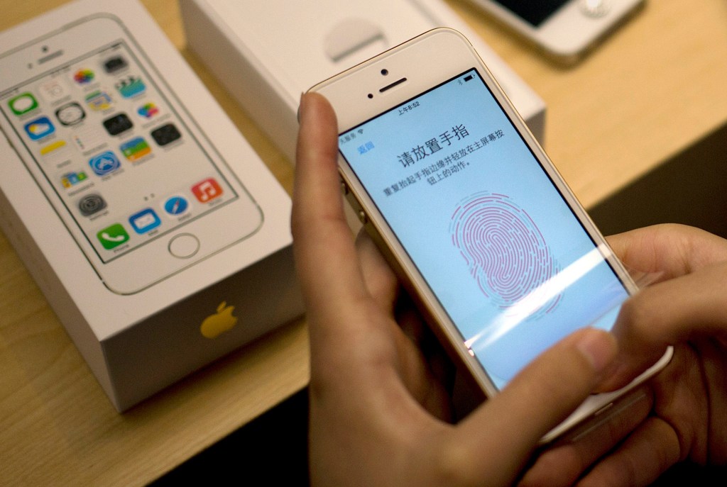 A Closer Look: Secure your phone without passcodes