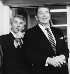 Reagan spokesman Larry Speakes buried Friday, same day as he died