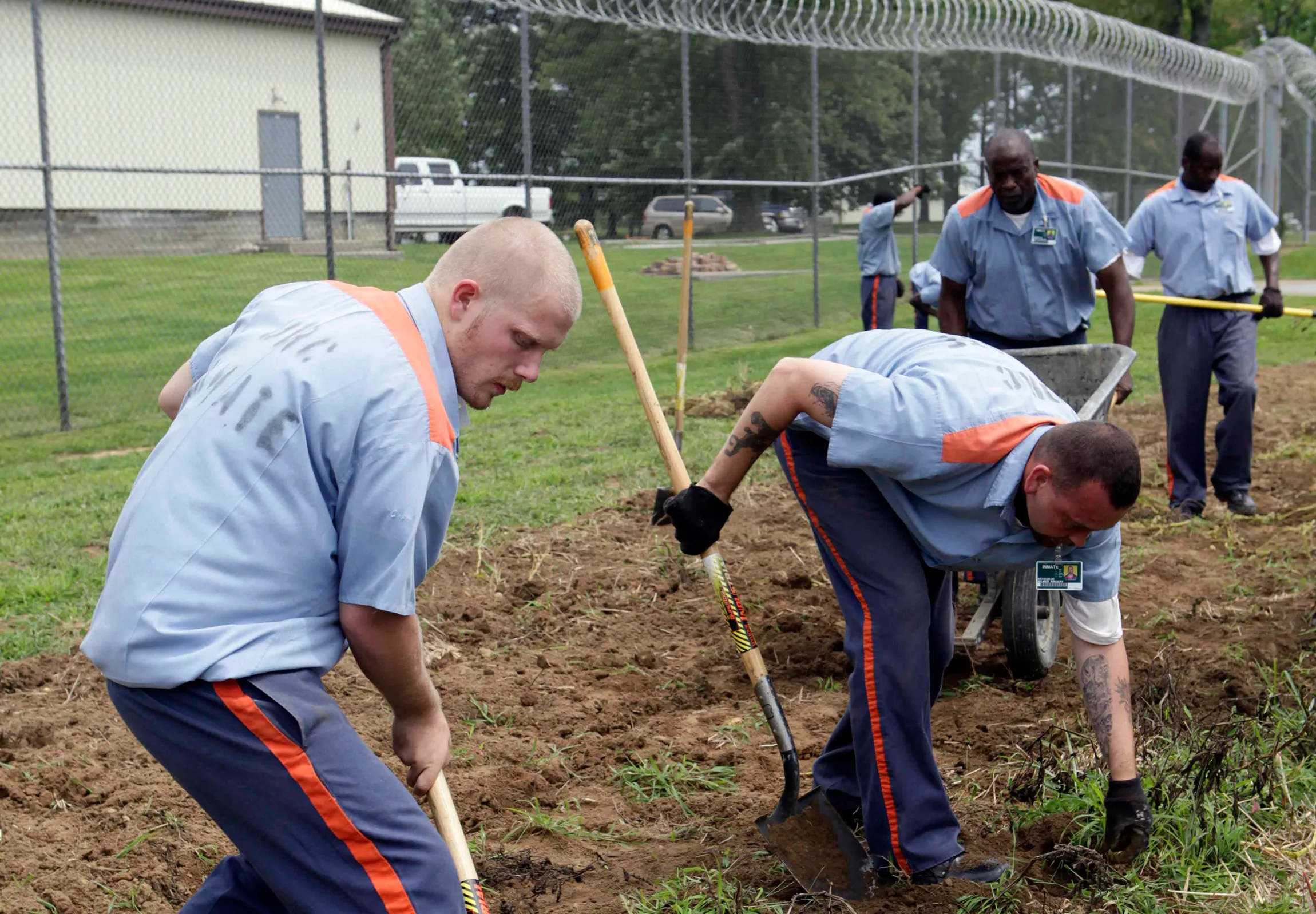 Fed-owned prison labor company has unfair advantage, lawmakers say