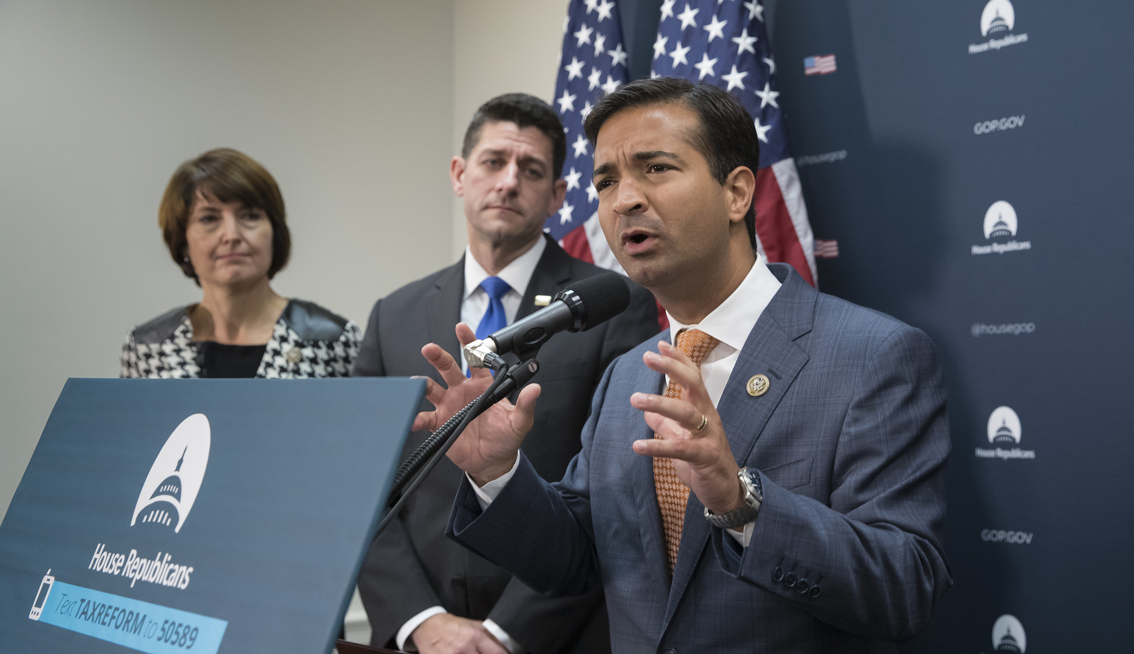 Earwax allegations infiltrate Hispanic caucus controversy