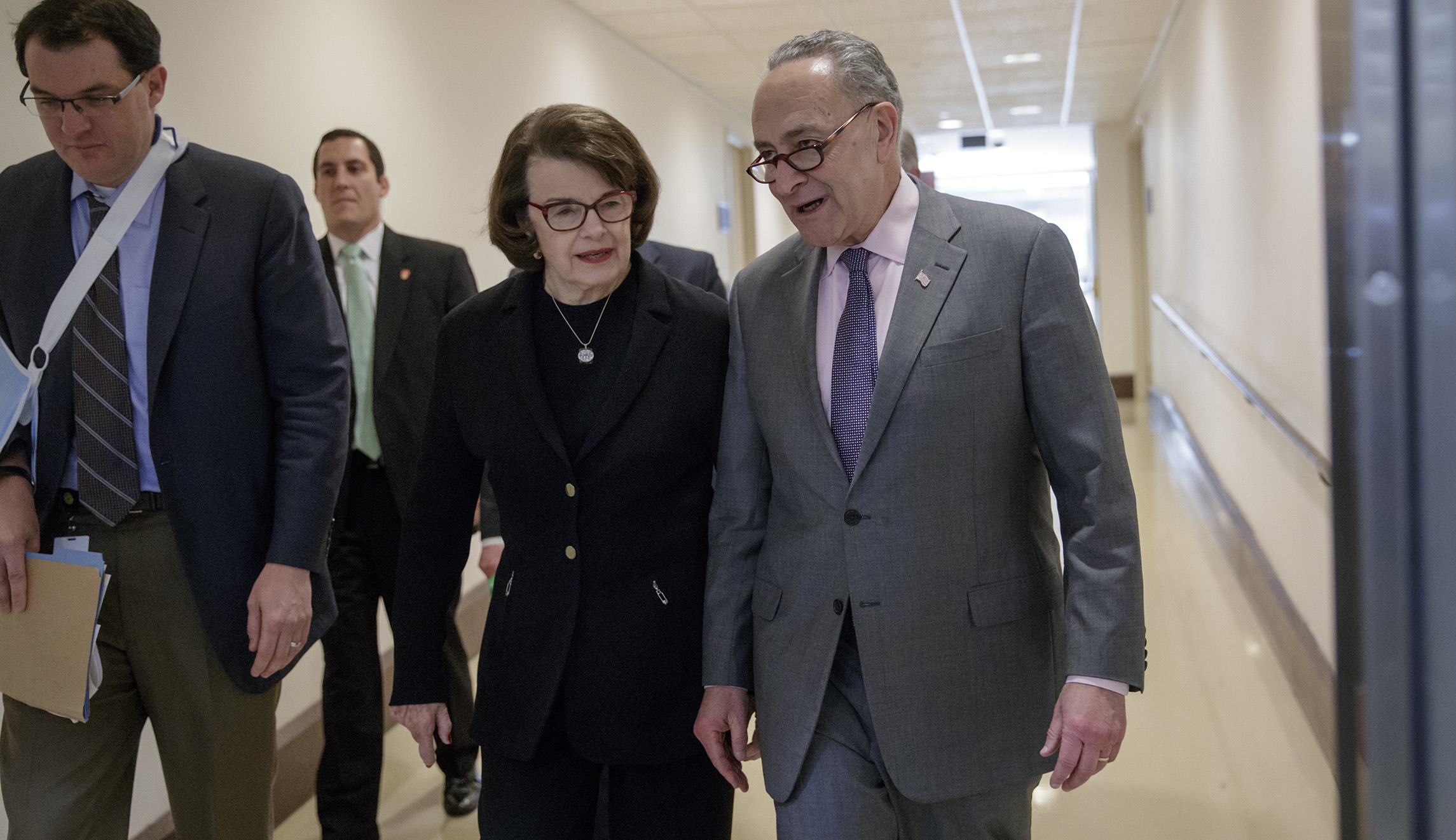 Democrats side with immigrants in border battle with Trump