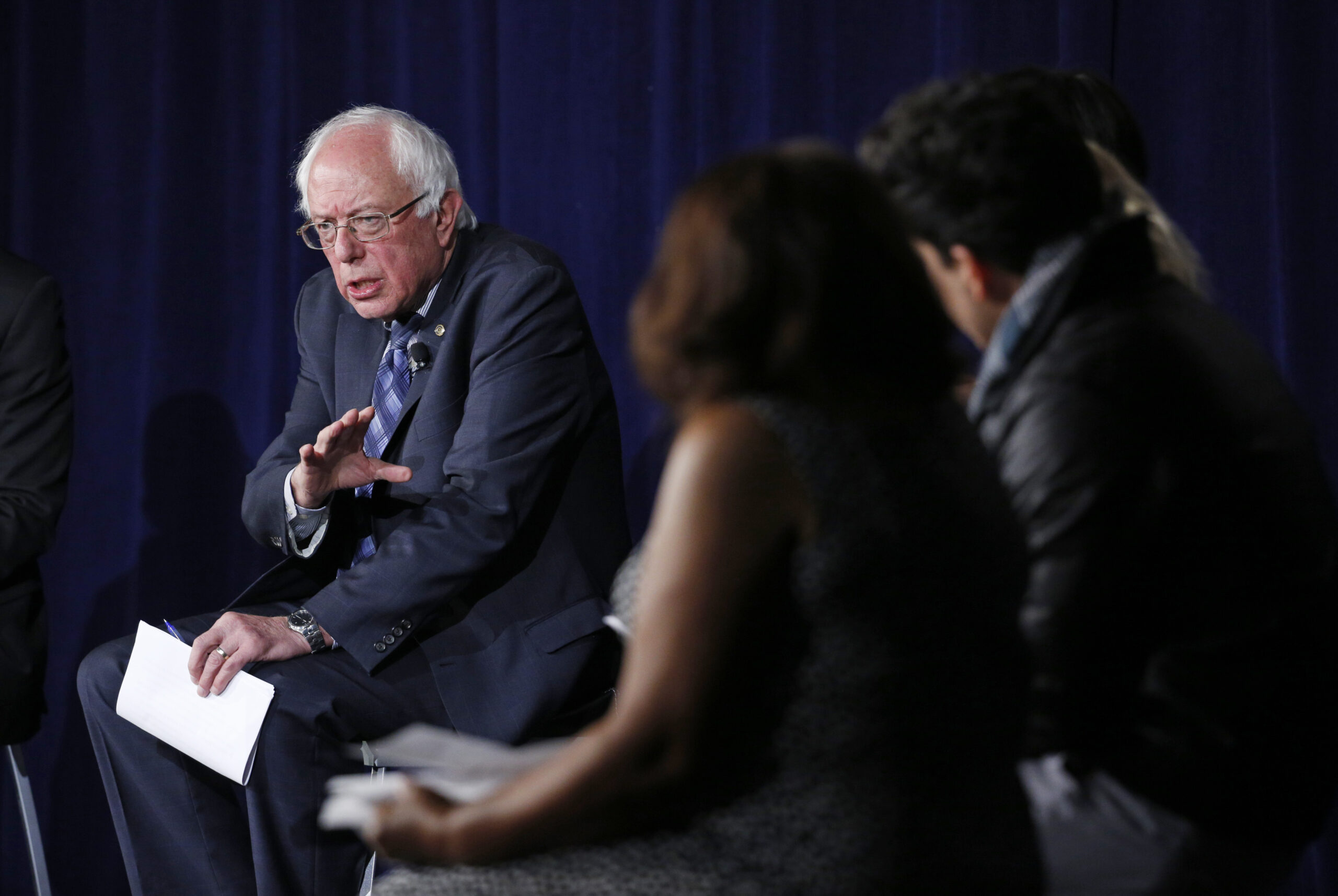 Sanders’ staff unhappy with debate shift to foreign policy