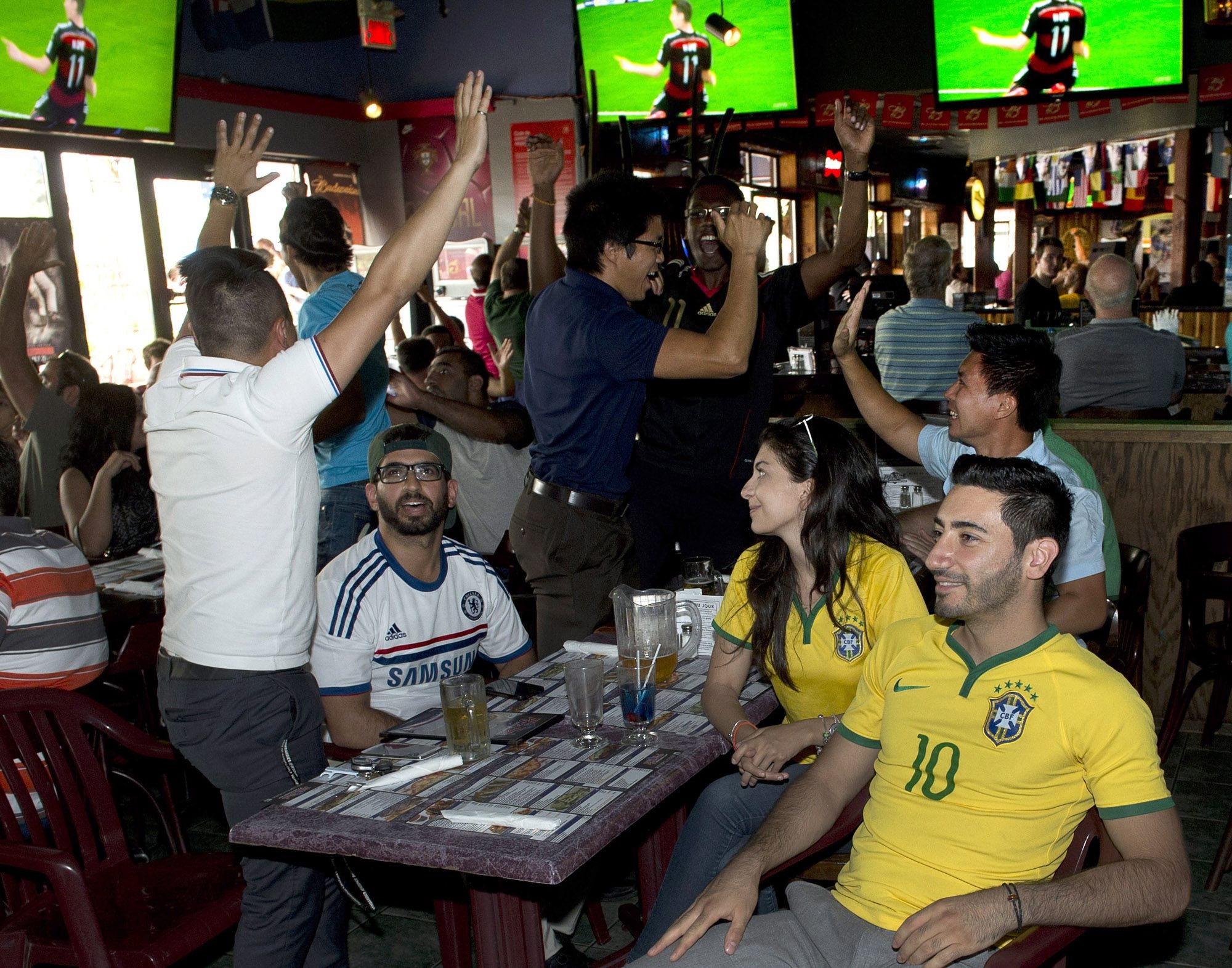 O-le Canada! Hockey homeland is mad for World Cup