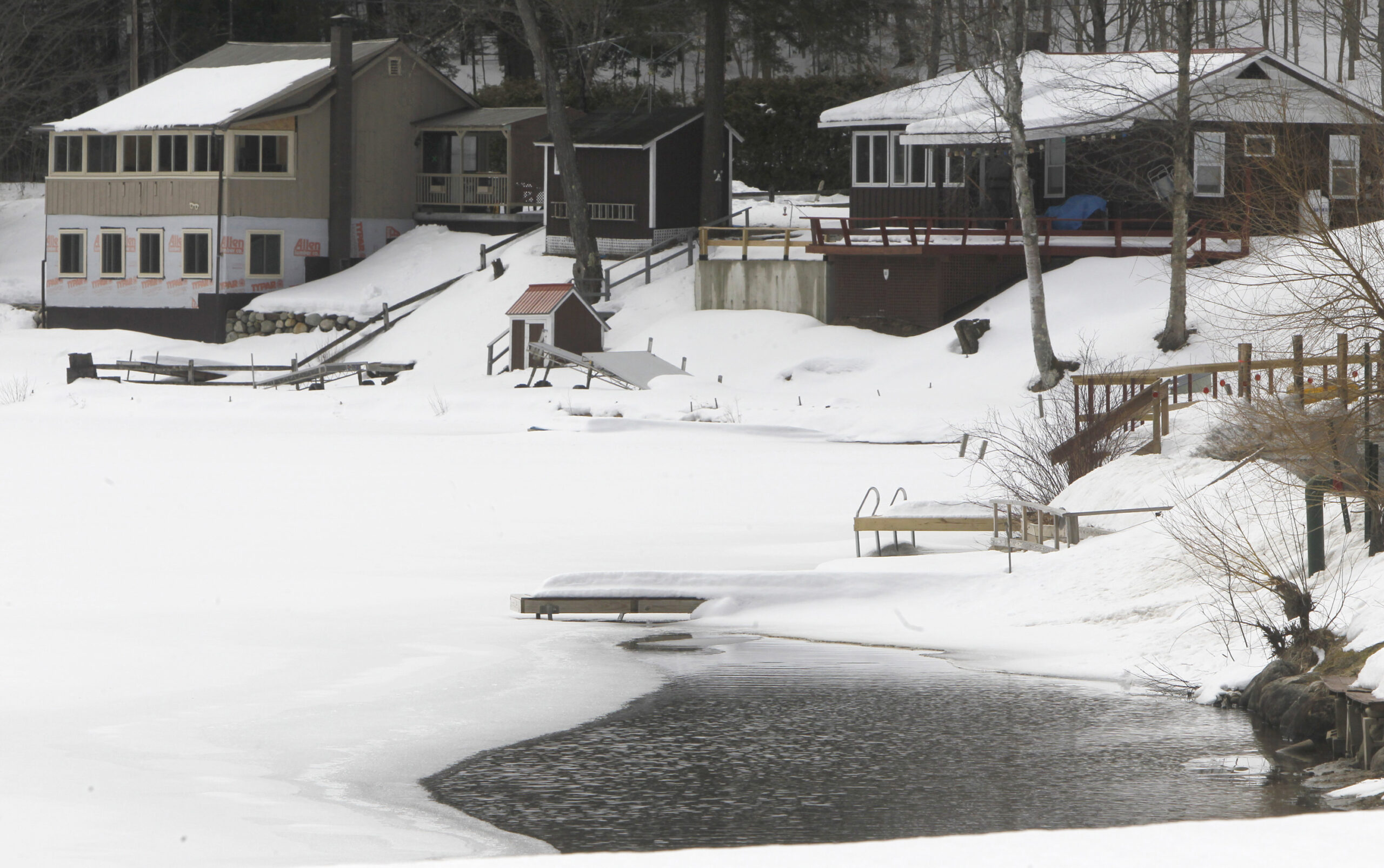 Vermont lawmakers delve into lake, stream protections