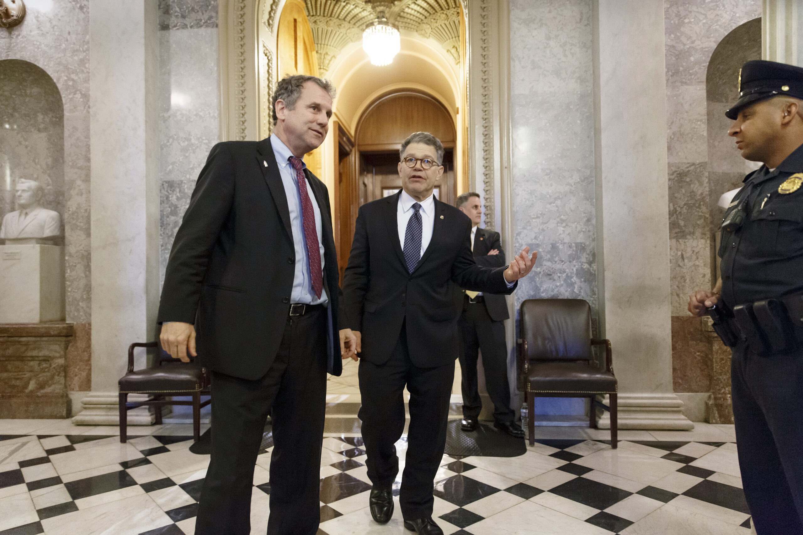 Unemployment benefits bill headed to House