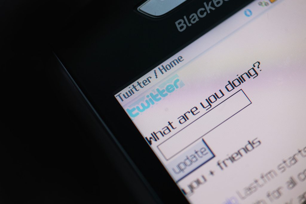 Twitter pressed to confront terrorist abuse