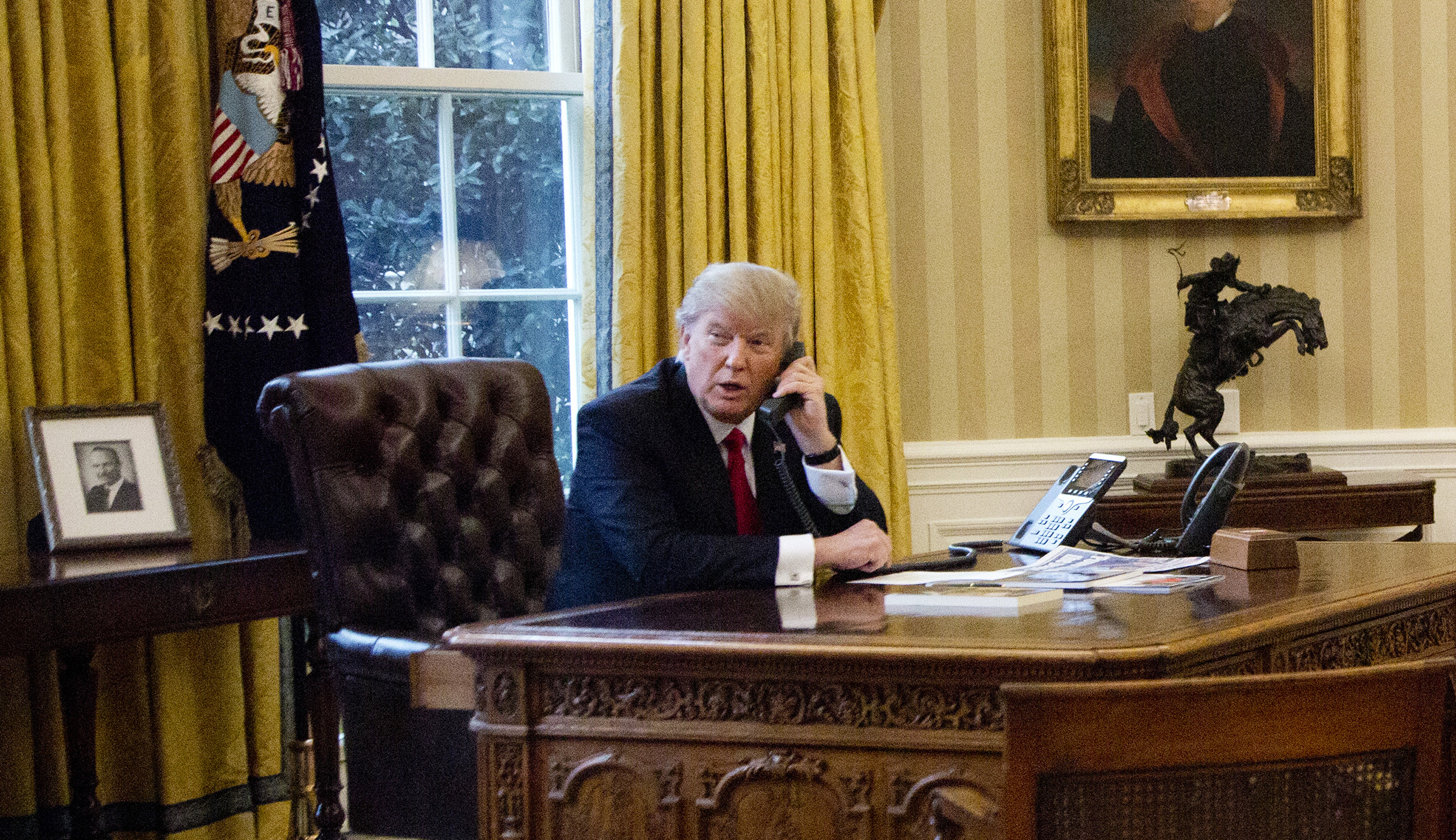 Trump warns Turkey not to ‘risk conflict’ with US troops