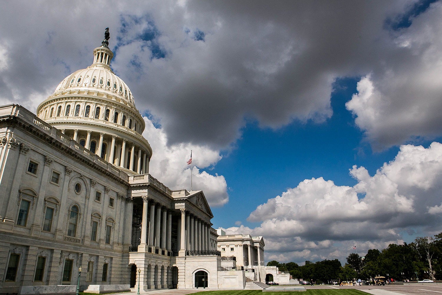 GOP on track to lose fewer than 10 House seats
