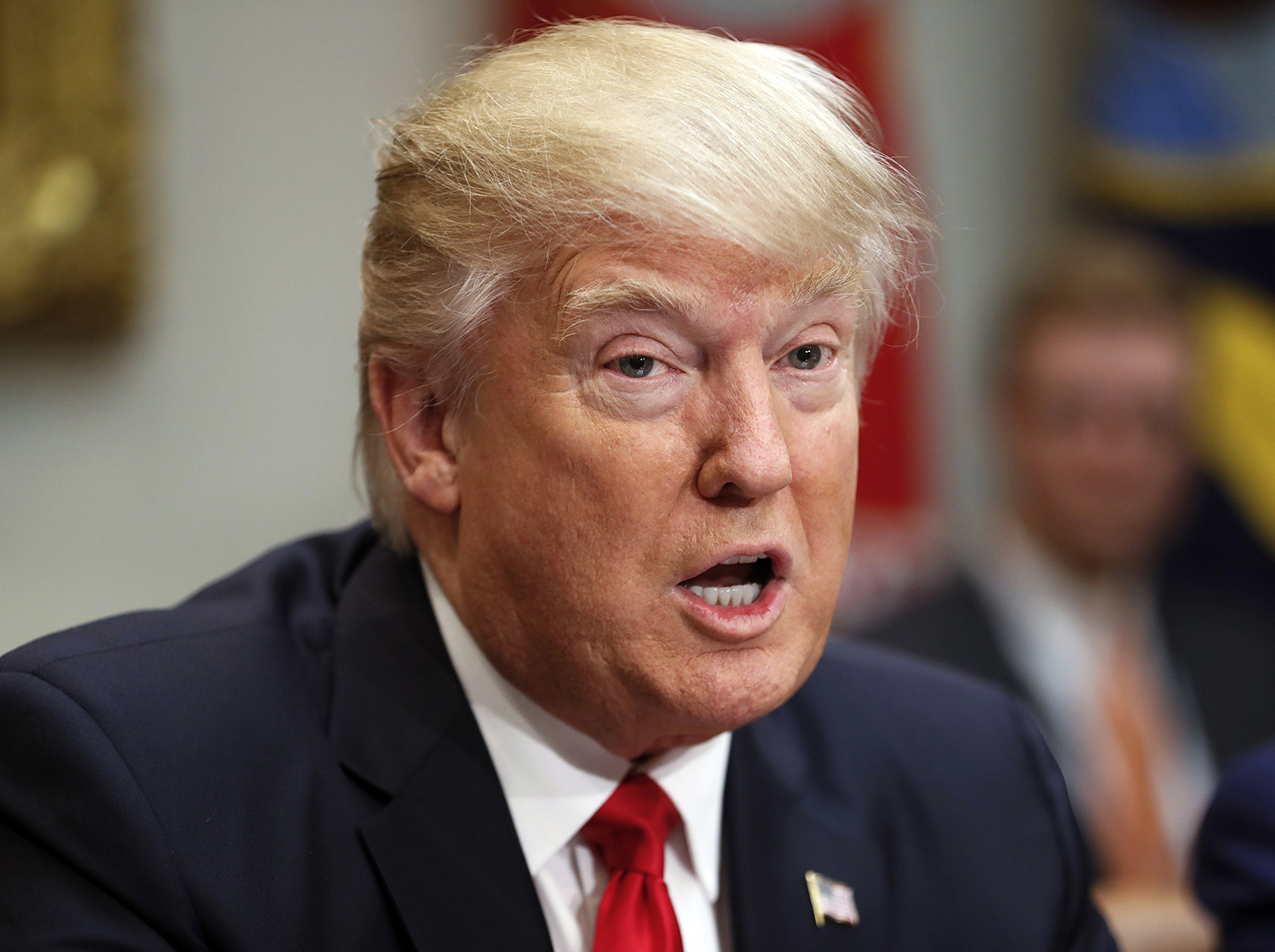 Trump preps orders to roll back Obama financial regulations