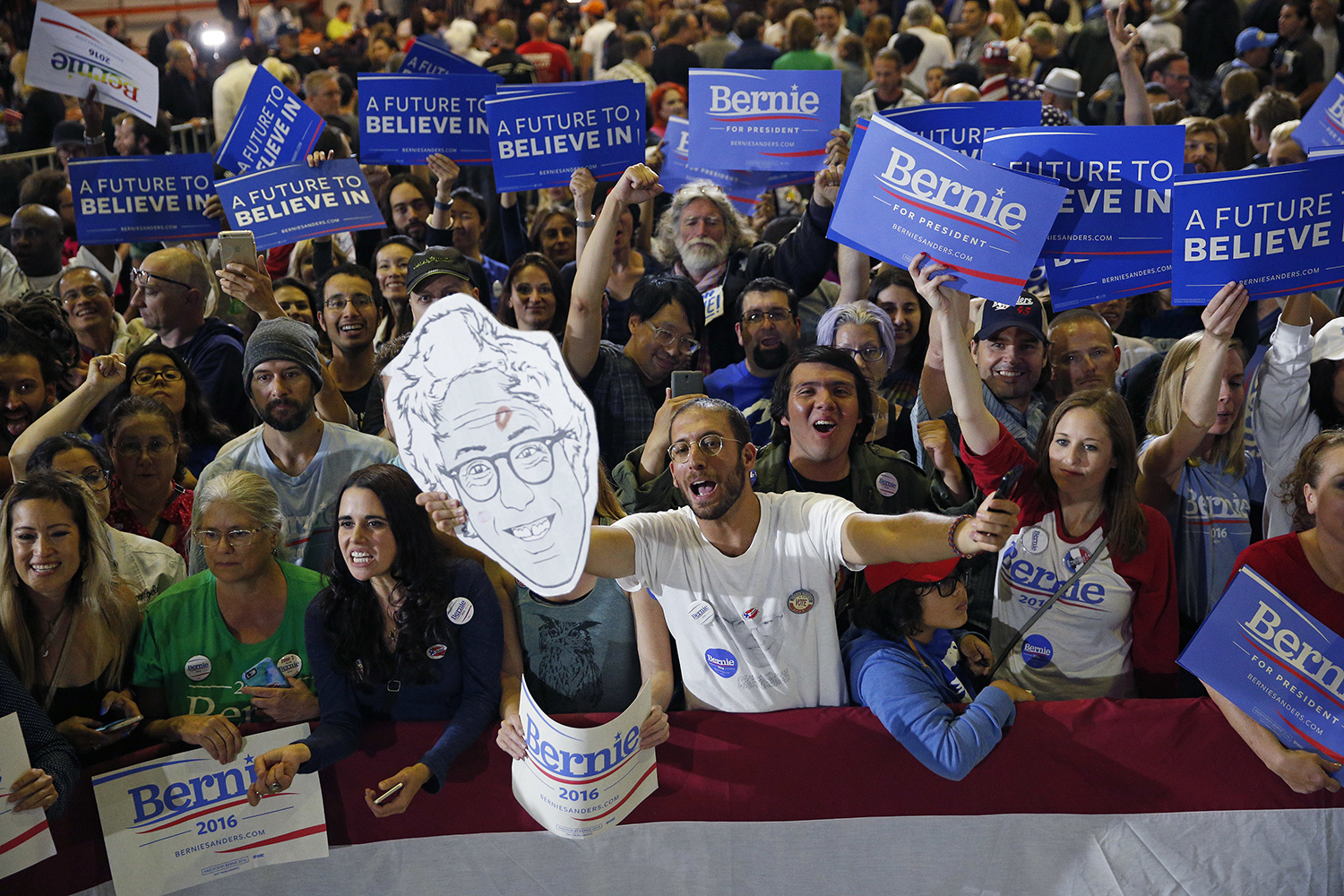Viva la Revolucion: Sanders campaign evolves into political nonprofit to back progressive candidates