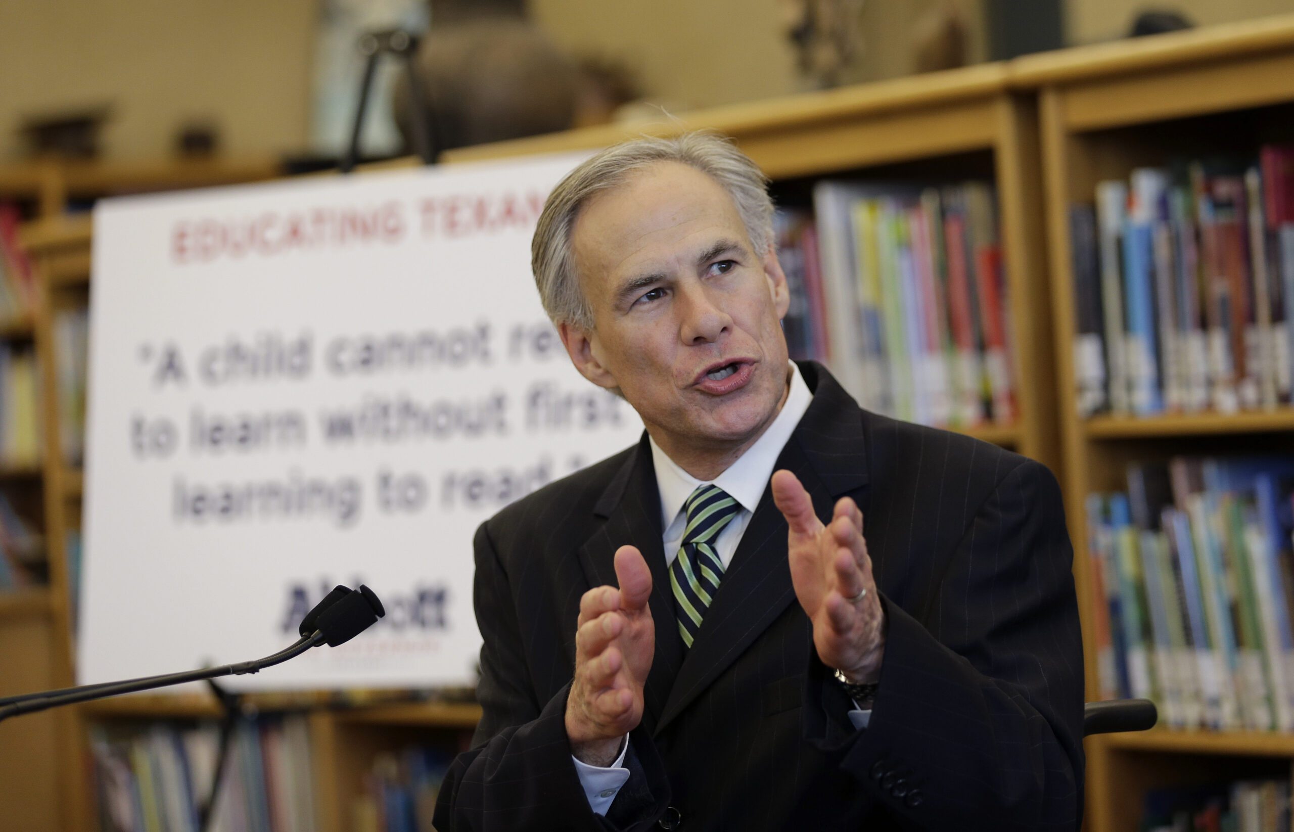 Texas women prefer Greg Abbott to Wendy Davis