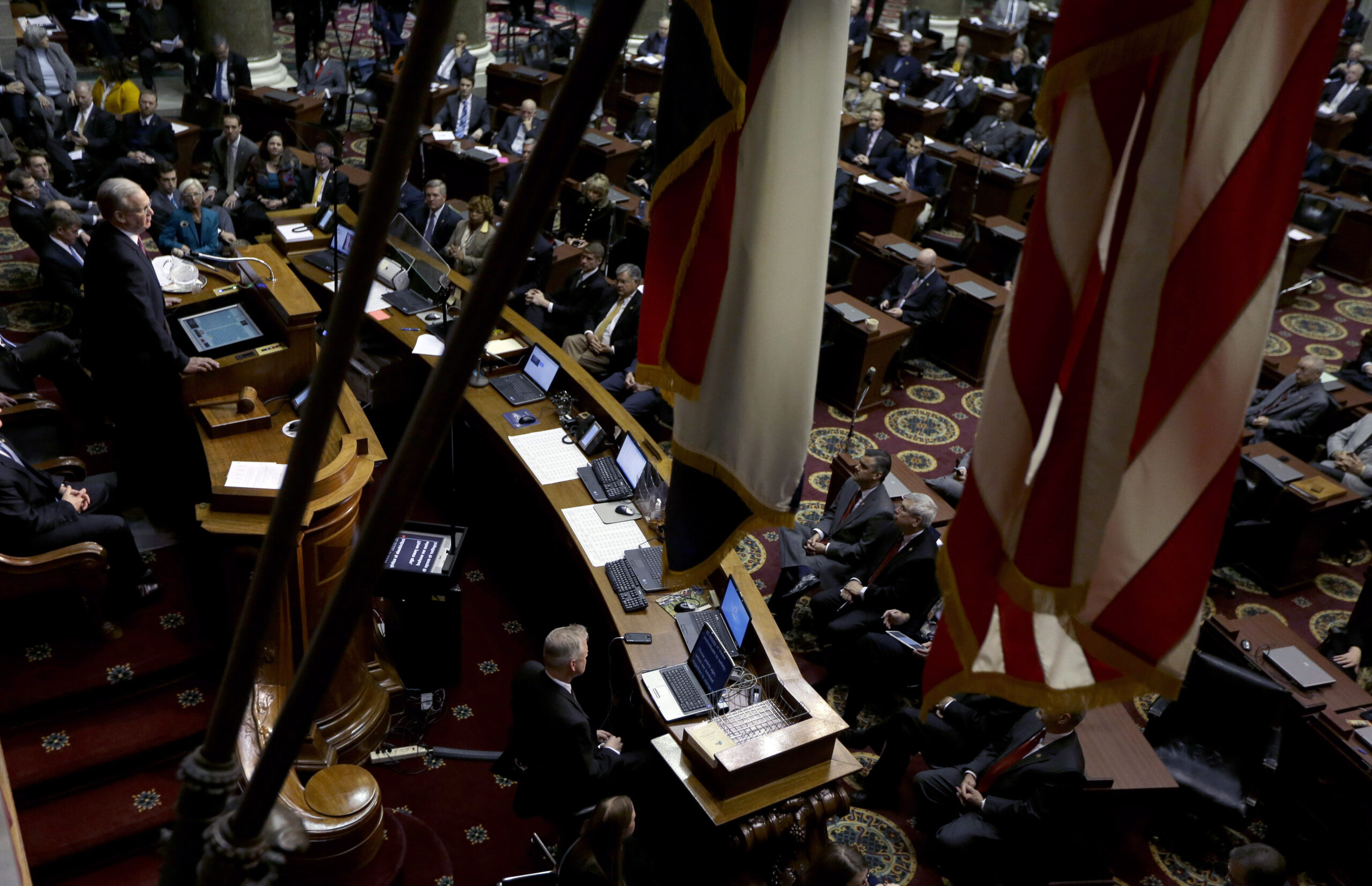 Missouri House panel backs 72-hour abortion wait period