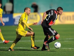 Chris Korb and Perry Kitchen face their college coach Caleb Porter when United battles Timbers