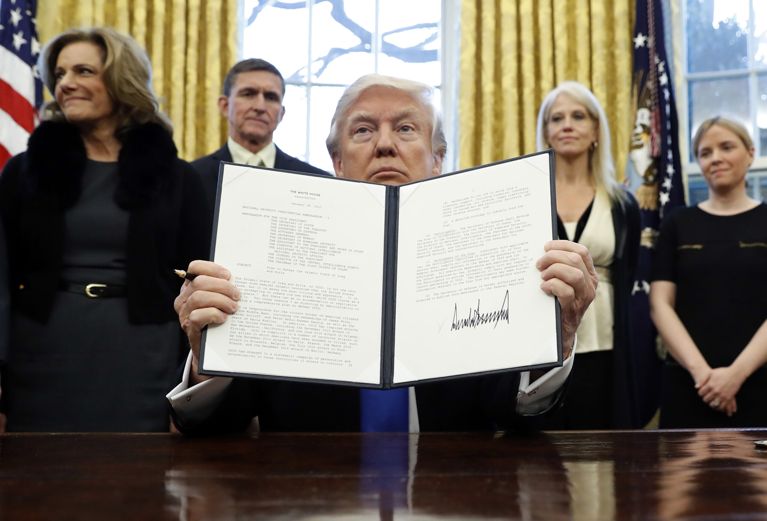 Republicans warn Trump: Garage bands don’t score hits