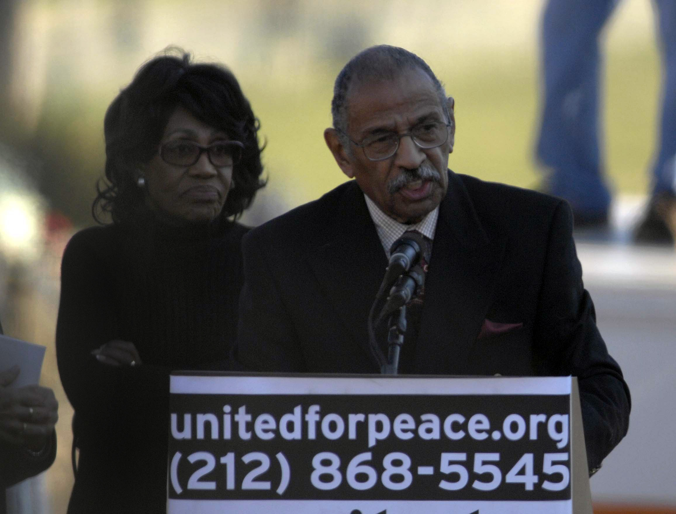 Maxine Waters to women: John Conyers ‘has impeccable integrity on our issues’