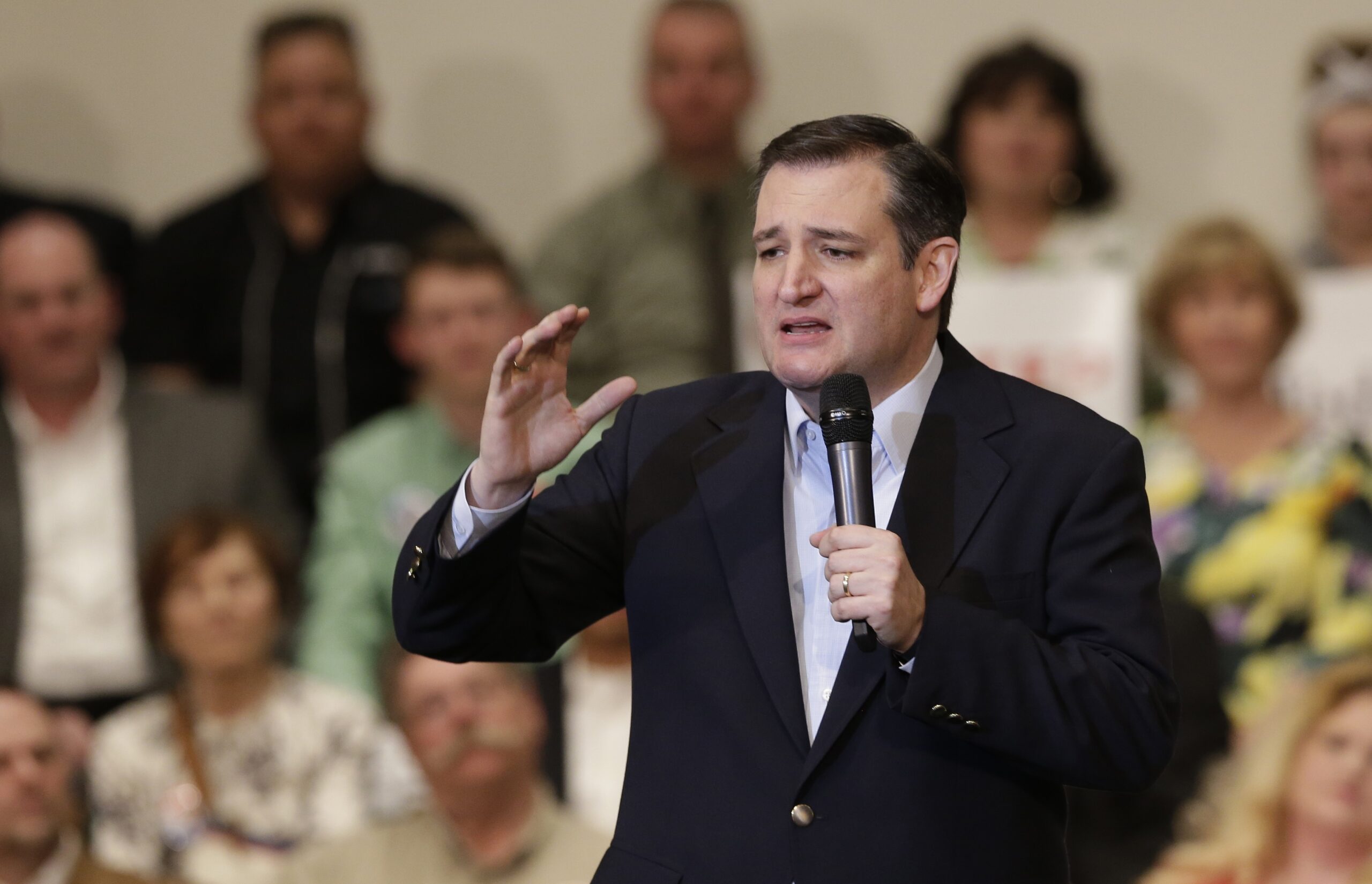Cruz: Trump ‘bears responsibility’ for cancelled Chicago rally