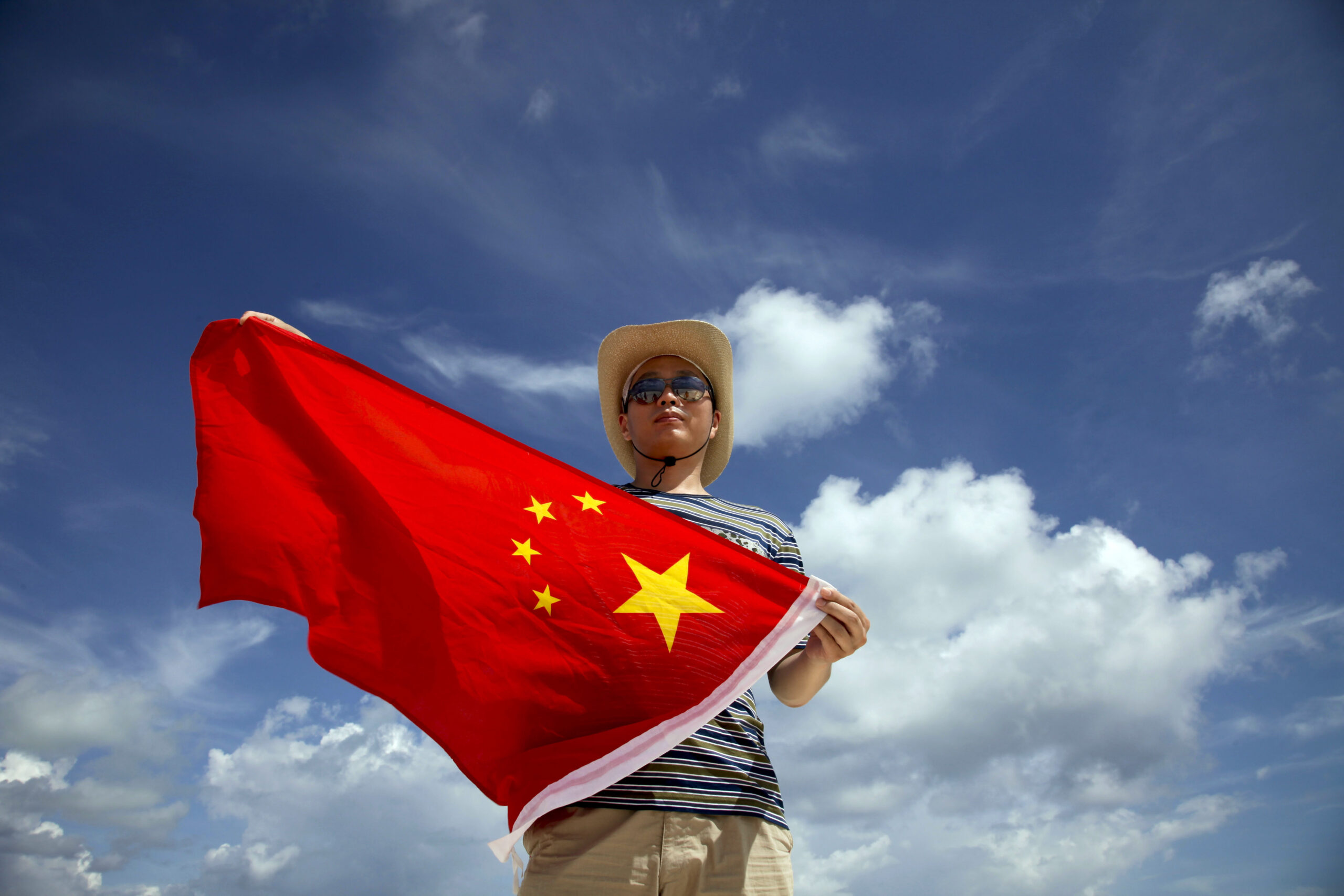 Chinese patriotism fuels cruises to disputed isles