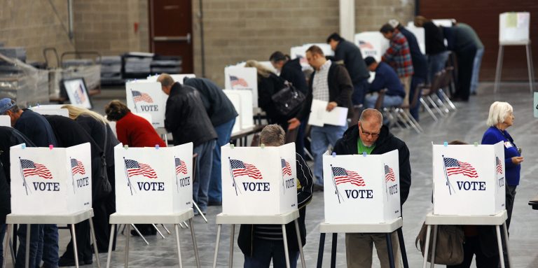 In this century's presidential elections, Republicans and Democrats have won 46-53 percent of the vote. In theÂ historical sense, that's a narrow range. (AP Photo)